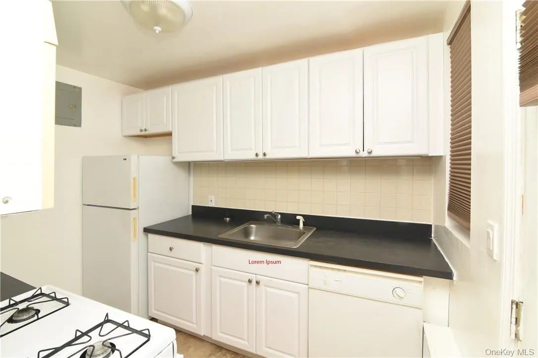 101 Carpenter Avenue, Mount Kisco, NY, 2 Bedroom Bedrooms, 5 Room Rooms,1 BathroomBathrooms,Residential Lease,For Rent,Carpenter,0,1058024 101 Carpenter Avenue, Mount Kisco, NY, 2 Bedroom Bedrooms, 5 Room Rooms,1 BathroomBathrooms,Residential Lease,For Rent,Carpenter,0,1058024