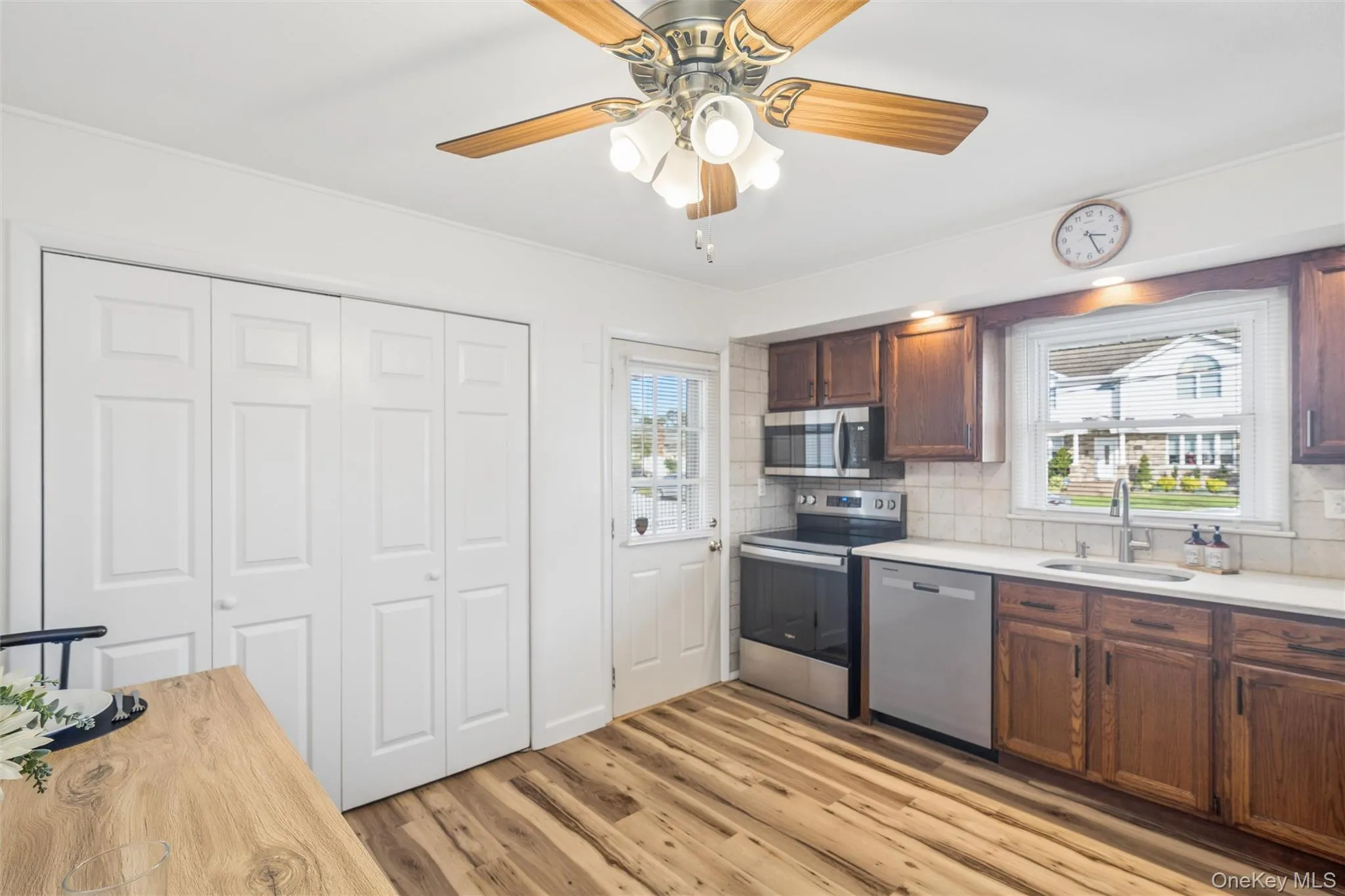 532 Alwick Avenue, Islip, NY, 4 Bedrooms Bedrooms, 7 Rooms Rooms,1 BathroomBathrooms,Residential,For Rent,Alwick,0,1058029 532 Alwick Avenue, Islip, NY, 4 Bedrooms Bedrooms, 7 Rooms Rooms,1 BathroomBathrooms,Residential,For Rent,Alwick,0,1058029