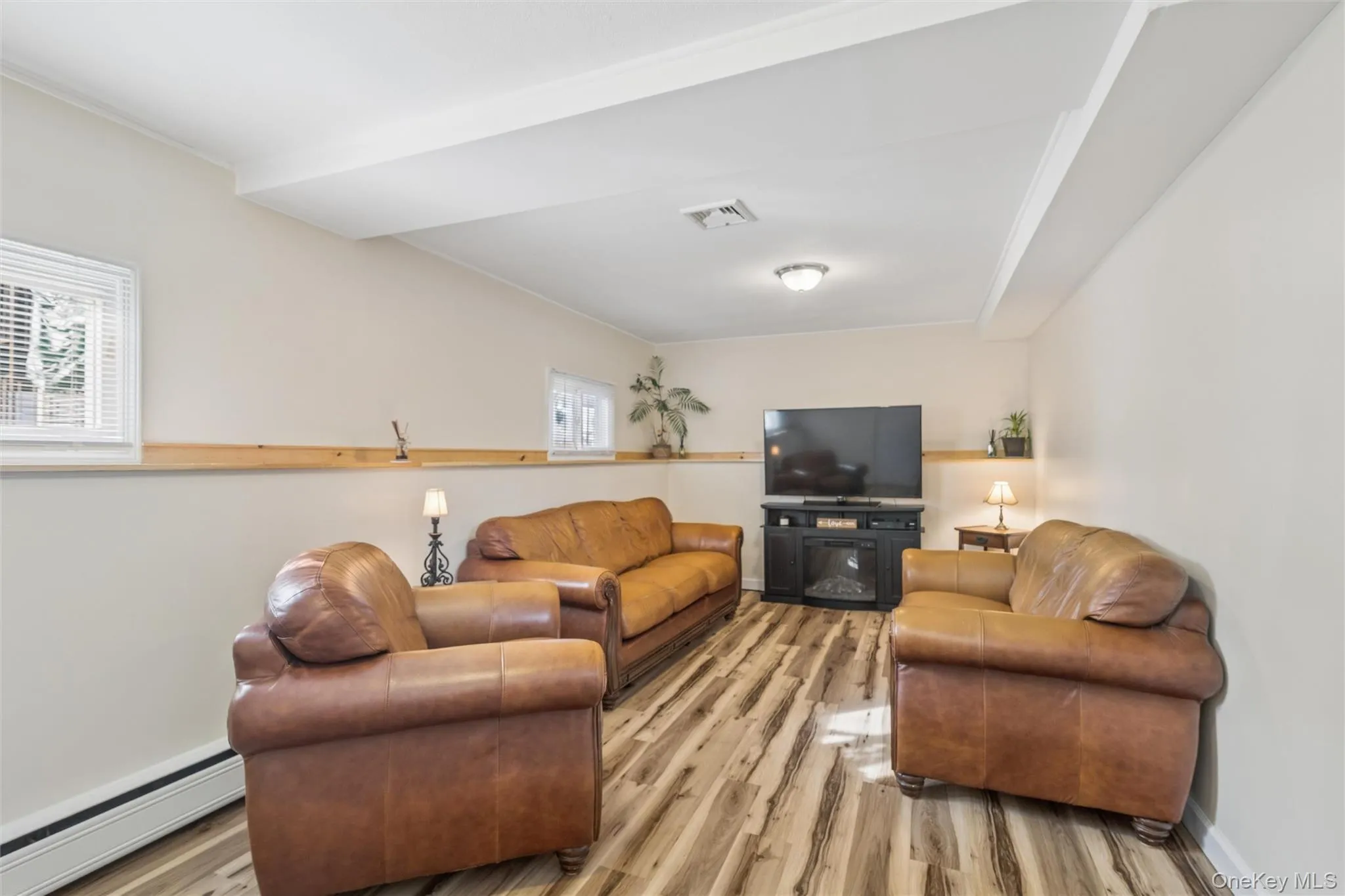532 Alwick Avenue, Islip, NY, 4 Bedrooms Bedrooms, 7 Rooms Rooms,1 BathroomBathrooms,Residential,For Rent,Alwick,0,1058029 532 Alwick Avenue, Islip, NY, 4 Bedrooms Bedrooms, 7 Rooms Rooms,1 BathroomBathrooms,Residential,For Rent,Alwick,0,1058029