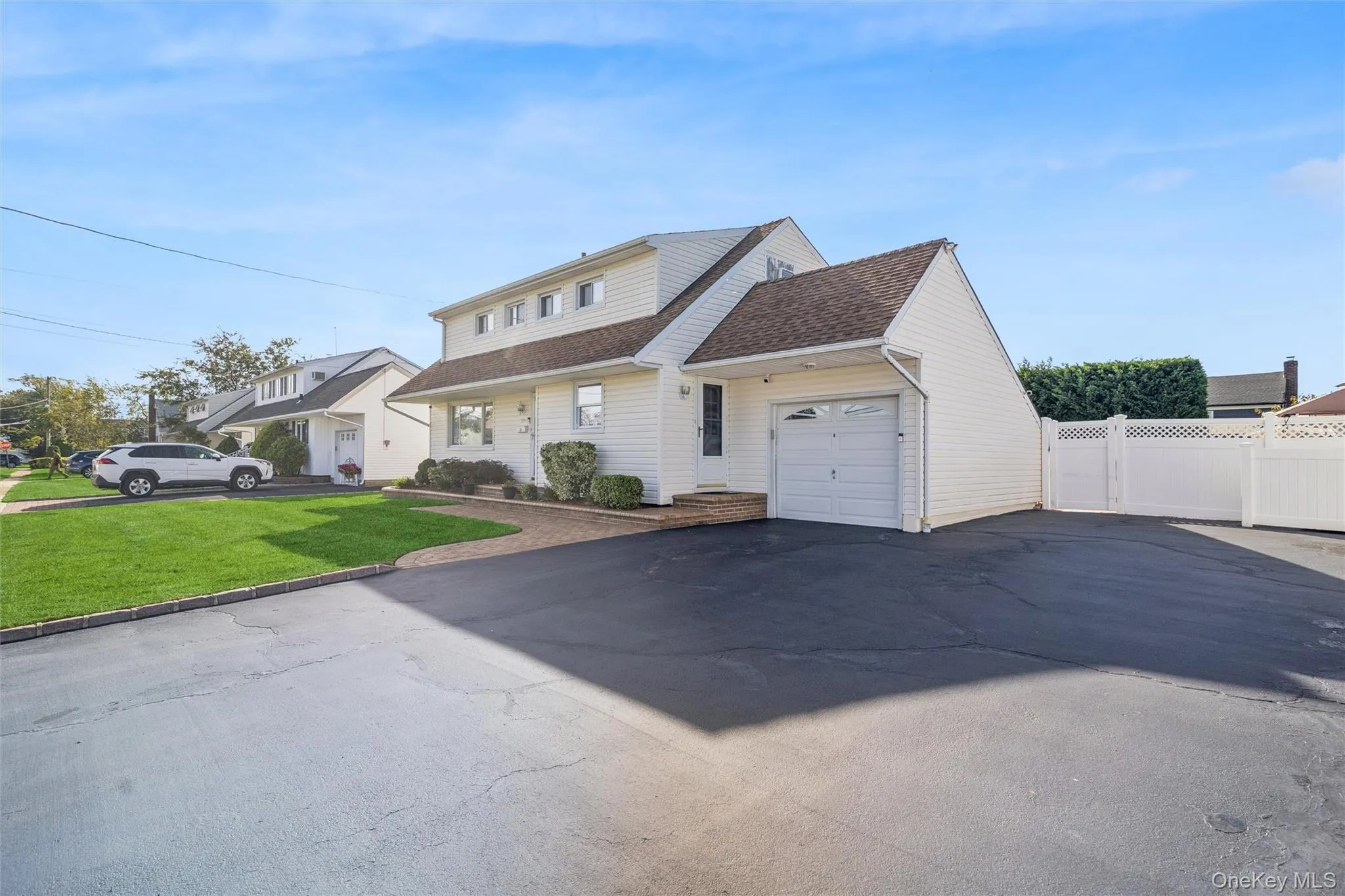 532 Alwick Avenue, Islip, NY, 4 Bedrooms Bedrooms, 7 Rooms Rooms,1 BathroomBathrooms,Residential,For Rent,Alwick,0,1058029 532 Alwick Avenue, Islip, NY, 4 Bedrooms Bedrooms, 7 Rooms Rooms,1 BathroomBathrooms,Residential,For Rent,Alwick,0,1058029