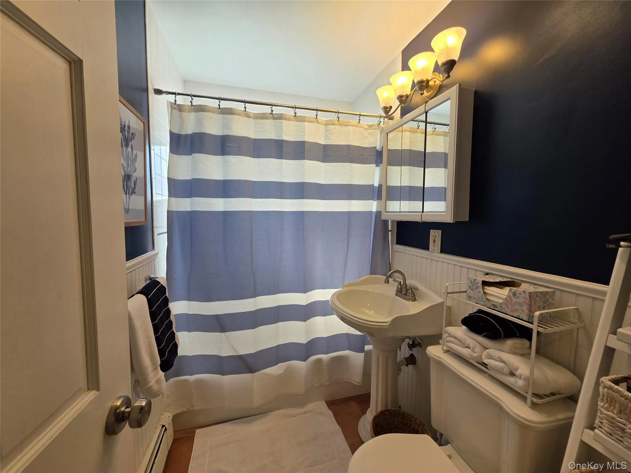 140 Springtime Lane, Hempstead, NY, 4 Bedrooms Bedrooms, 8 Rooms Rooms,2 BathroomsBathrooms,Residential,For Rent,Springtime,0,1058030 140 Springtime Lane, Hempstead, NY, 4 Bedrooms Bedrooms, 8 Rooms Rooms,2 BathroomsBathrooms,Residential,For Rent,Springtime,0,1058030