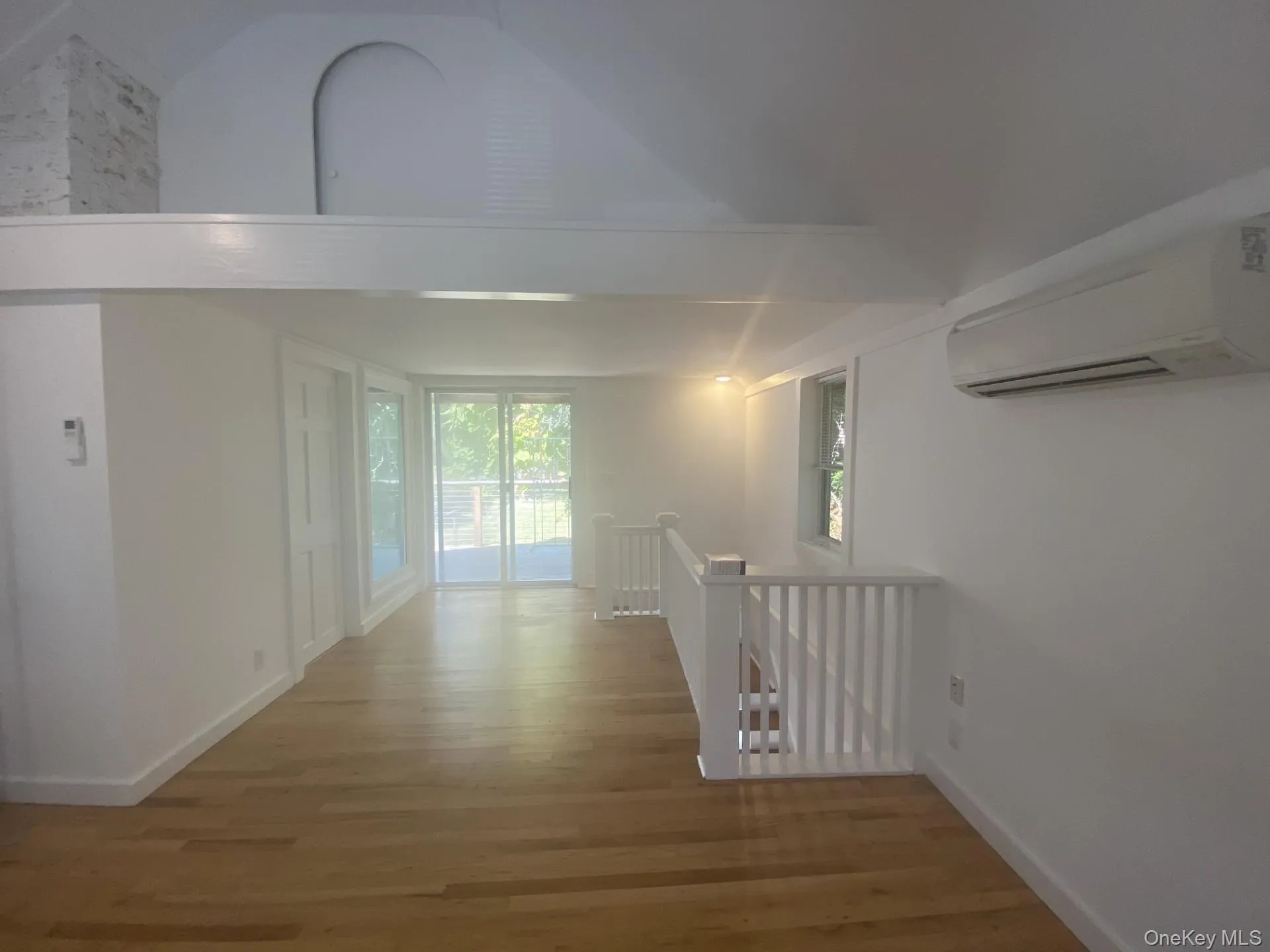 14 B Franklin Ave, Southampton, NY, 1 Bedroom Bedrooms, 4 Room Rooms,1 BathroomBathrooms,Residential Lease,For Rent,Franklin Ave,0,1058041 14 B Franklin Ave, Southampton, NY, 1 Bedroom Bedrooms, 4 Room Rooms,1 BathroomBathrooms,Residential Lease,For Rent,Franklin Ave,0,1058041