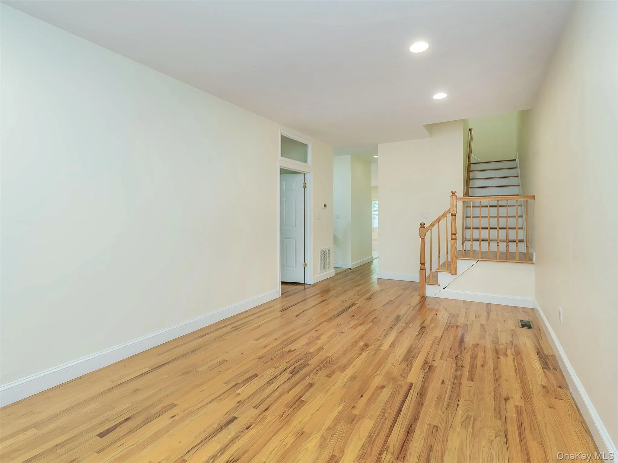 5 The Mill, North Hempstead, NY, 3 Bedroom Bedrooms, 8 Room Rooms,2 BathroomBathrooms,Residential Lease,For Rent,The Mill,0,1058042 5 The Mill, North Hempstead, NY, 3 Bedroom Bedrooms, 8 Room Rooms,2 BathroomBathrooms,Residential Lease,For Rent,The Mill,0,1058042