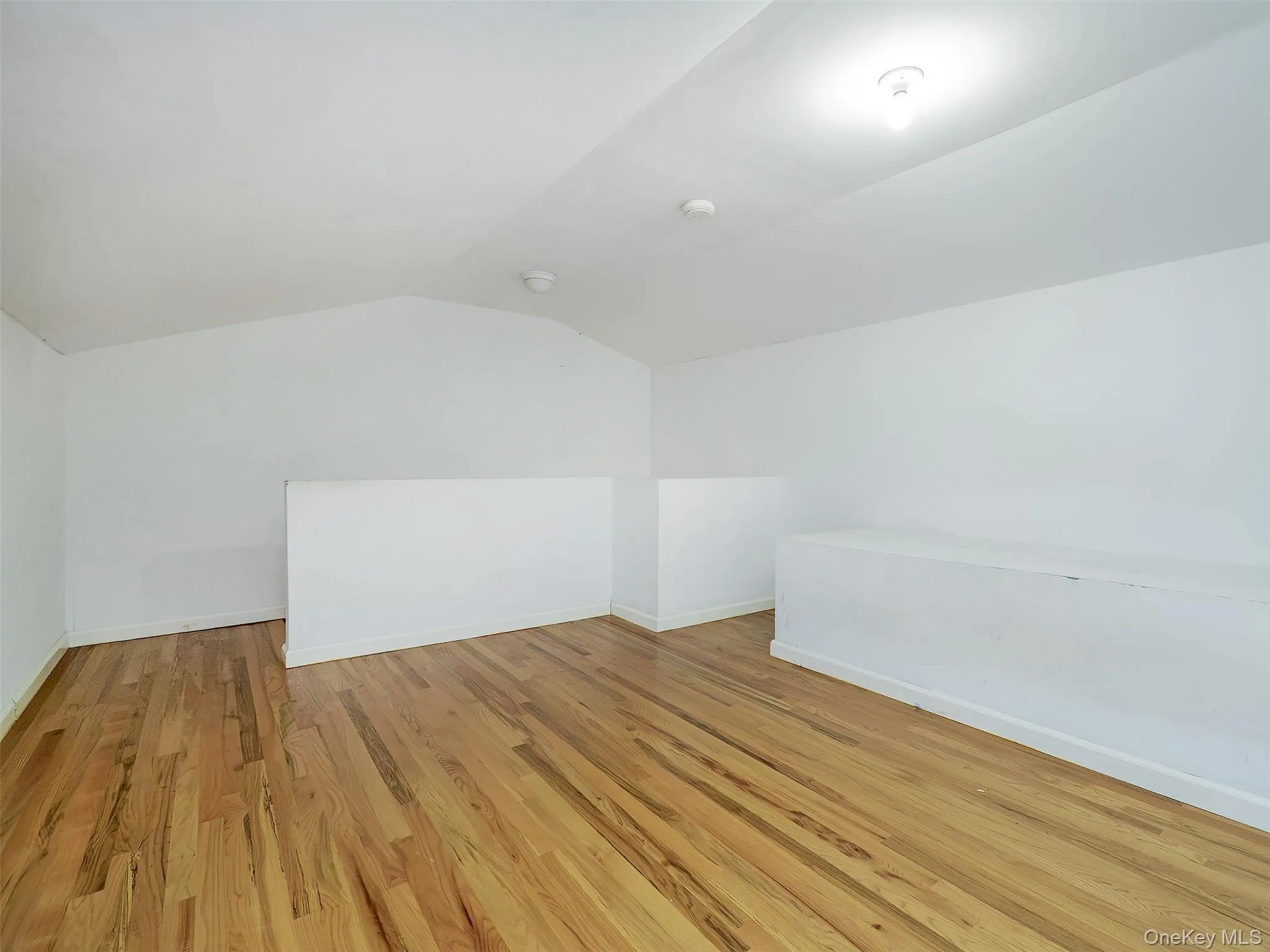5 The Mill, North Hempstead, NY, 3 Bedroom Bedrooms, 8 Room Rooms,2 BathroomBathrooms,Residential Lease,For Rent,The Mill,0,1058042 5 The Mill, North Hempstead, NY, 3 Bedroom Bedrooms, 8 Room Rooms,2 BathroomBathrooms,Residential Lease,For Rent,The Mill,0,1058042