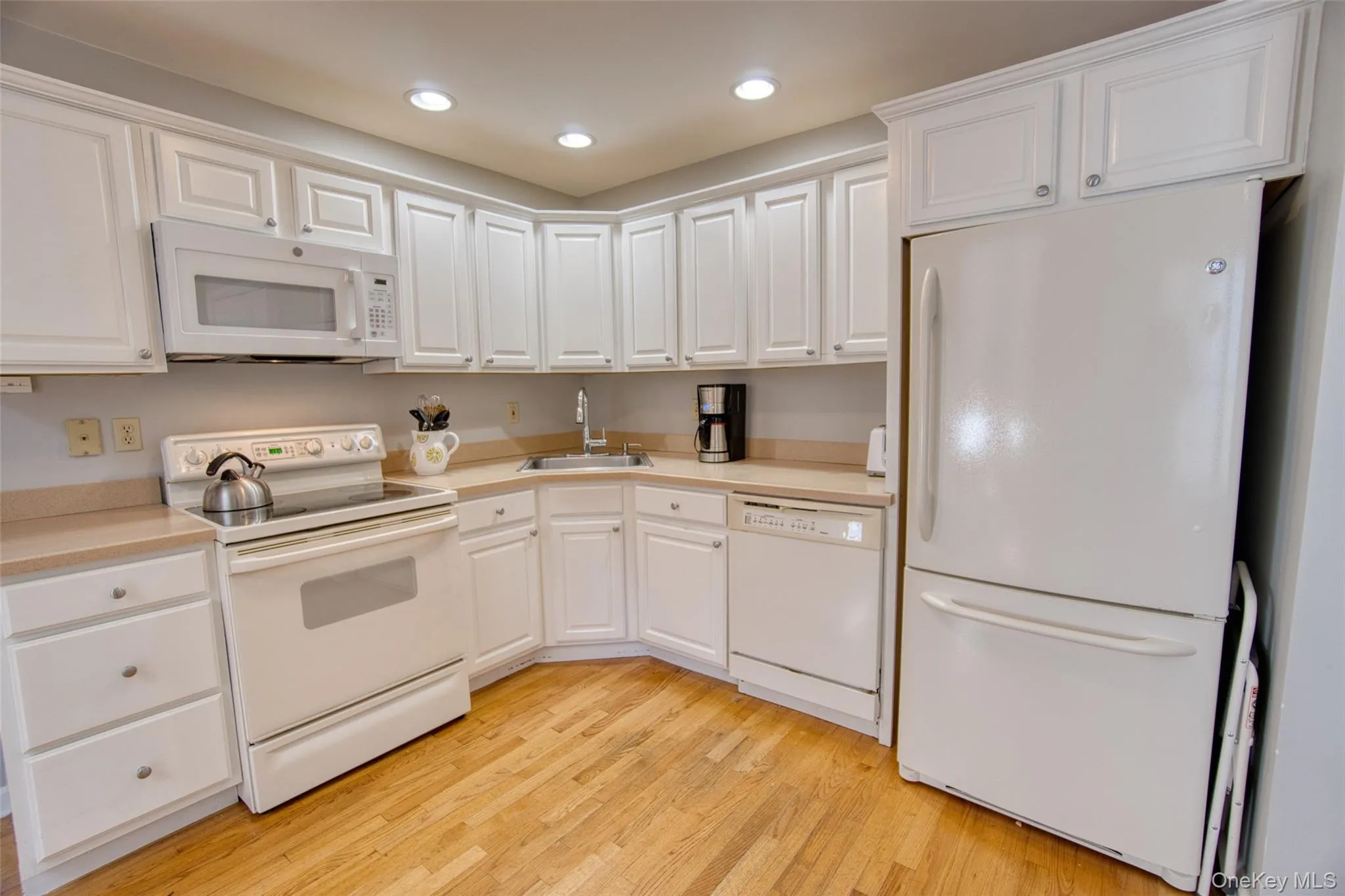 208 Cinnamon Circle, Rhinebeck, NY, 2 Bedrooms Bedrooms, 5 Rooms Rooms,2 BathroomsBathrooms,Residential Lease,For Rent,Cinnamon,0,1058053 208 Cinnamon Circle, Rhinebeck, NY, 2 Bedrooms Bedrooms, 5 Rooms Rooms,2 BathroomsBathrooms,Residential Lease,For Rent,Cinnamon,0,1058053