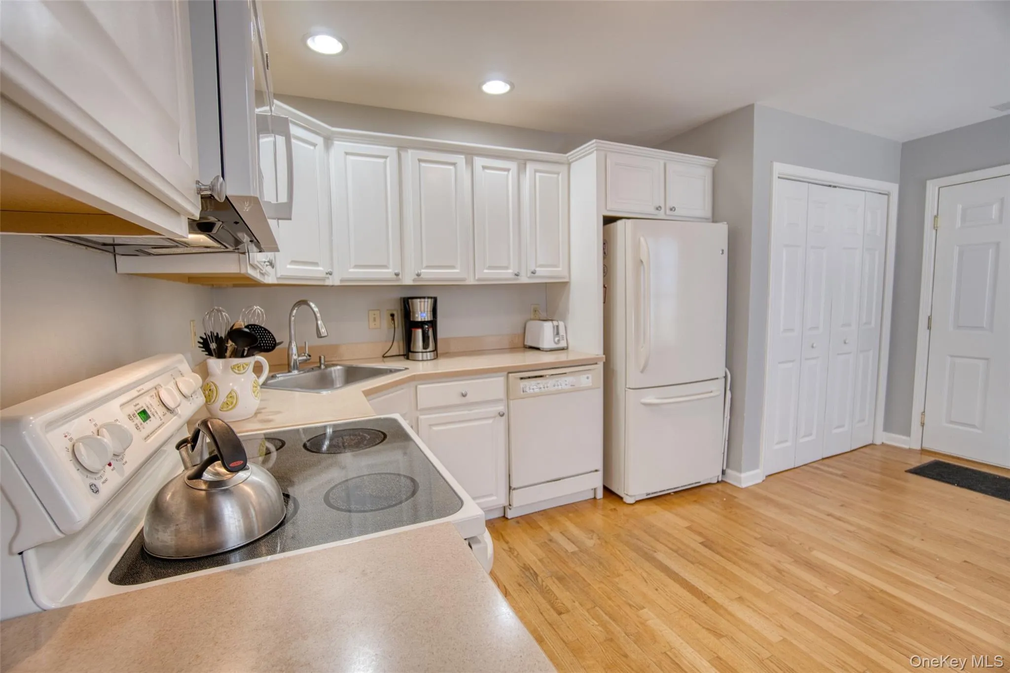 208 Cinnamon Circle, Rhinebeck, NY, 2 Bedrooms Bedrooms, 5 Rooms Rooms,2 BathroomsBathrooms,Residential Lease,For Rent,Cinnamon,0,1058053 208 Cinnamon Circle, Rhinebeck, NY, 2 Bedrooms Bedrooms, 5 Rooms Rooms,2 BathroomsBathrooms,Residential Lease,For Rent,Cinnamon,0,1058053