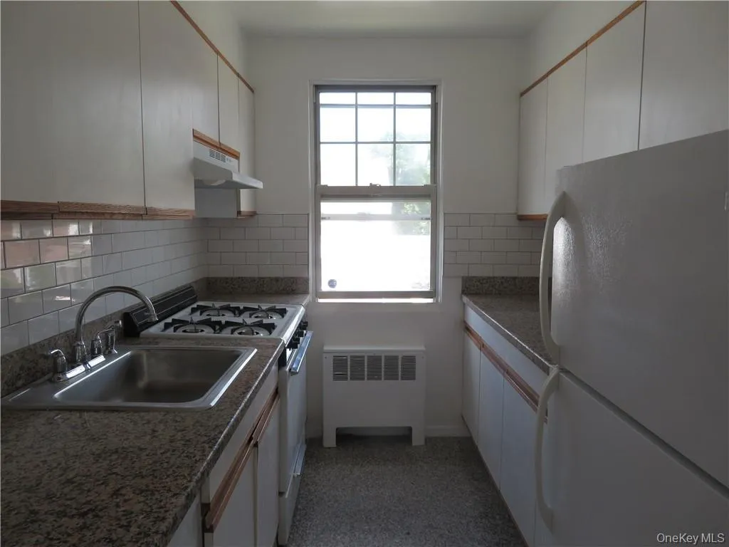 101 Carpenter Avenue, Bedford, NY, 1 Bedroom Bedrooms, 3 Rooms Rooms,1 BathroomBathrooms,Residential Lease,For Rent,Carpenter,0,1058054 101 Carpenter Avenue, Bedford, NY, 1 Bedroom Bedrooms, 3 Rooms Rooms,1 BathroomBathrooms,Residential Lease,For Rent,Carpenter,0,1058054