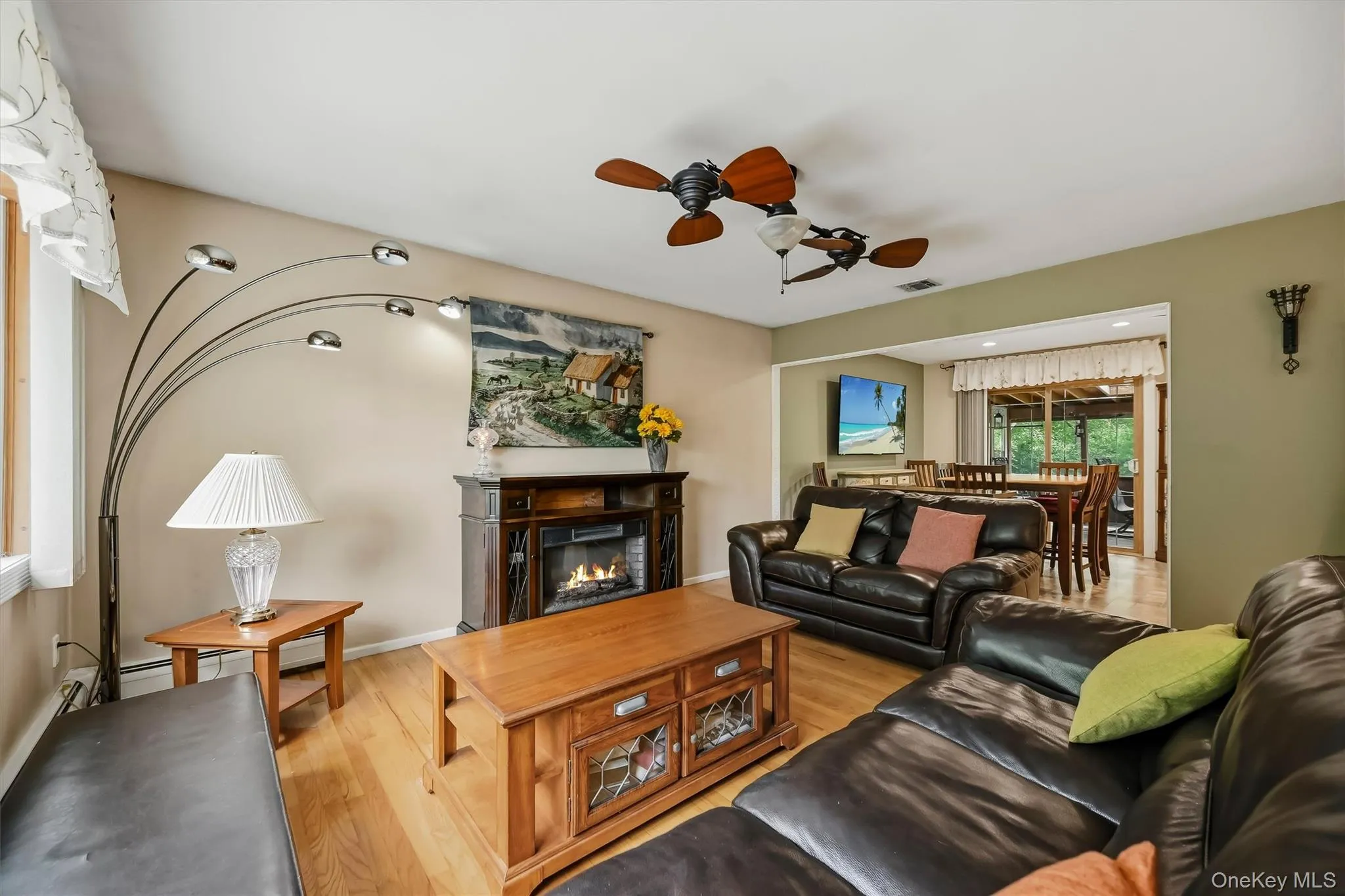 64 Forest Glen Road, Clarkstown, NY, 4 Bedrooms Bedrooms, 8 Rooms Rooms,2 BathroomsBathrooms,Residential,For Rent,Forest Glen,0,1058063 64 Forest Glen Road, Clarkstown, NY, 4 Bedrooms Bedrooms, 8 Rooms Rooms,2 BathroomsBathrooms,Residential,For Rent,Forest Glen,0,1058063