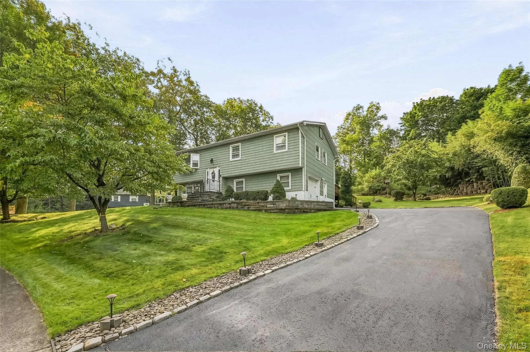 64 Forest Glen Road, Clarkstown, NY, 4 Bedrooms Bedrooms, 8 Rooms Rooms,2 BathroomsBathrooms,Residential,For Rent,Forest Glen,0,1058063 64 Forest Glen Road, Clarkstown, NY, 4 Bedrooms Bedrooms, 8 Rooms Rooms,2 BathroomsBathrooms,Residential,For Rent,Forest Glen,0,1058063