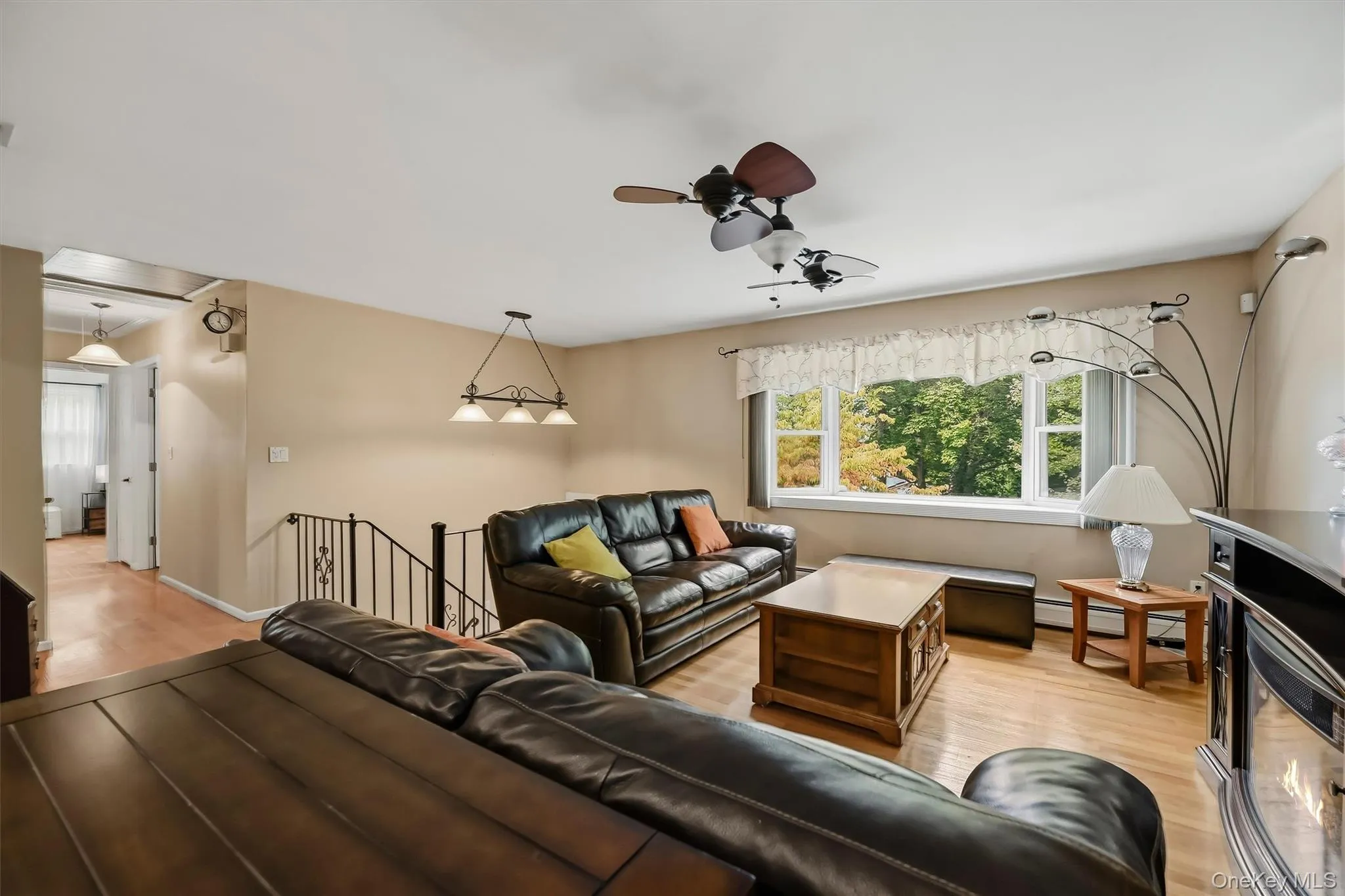64 Forest Glen Road, Clarkstown, NY, 4 Bedrooms Bedrooms, 8 Rooms Rooms,2 BathroomsBathrooms,Residential,For Rent,Forest Glen,0,1058063 64 Forest Glen Road, Clarkstown, NY, 4 Bedrooms Bedrooms, 8 Rooms Rooms,2 BathroomsBathrooms,Residential,For Rent,Forest Glen,0,1058063