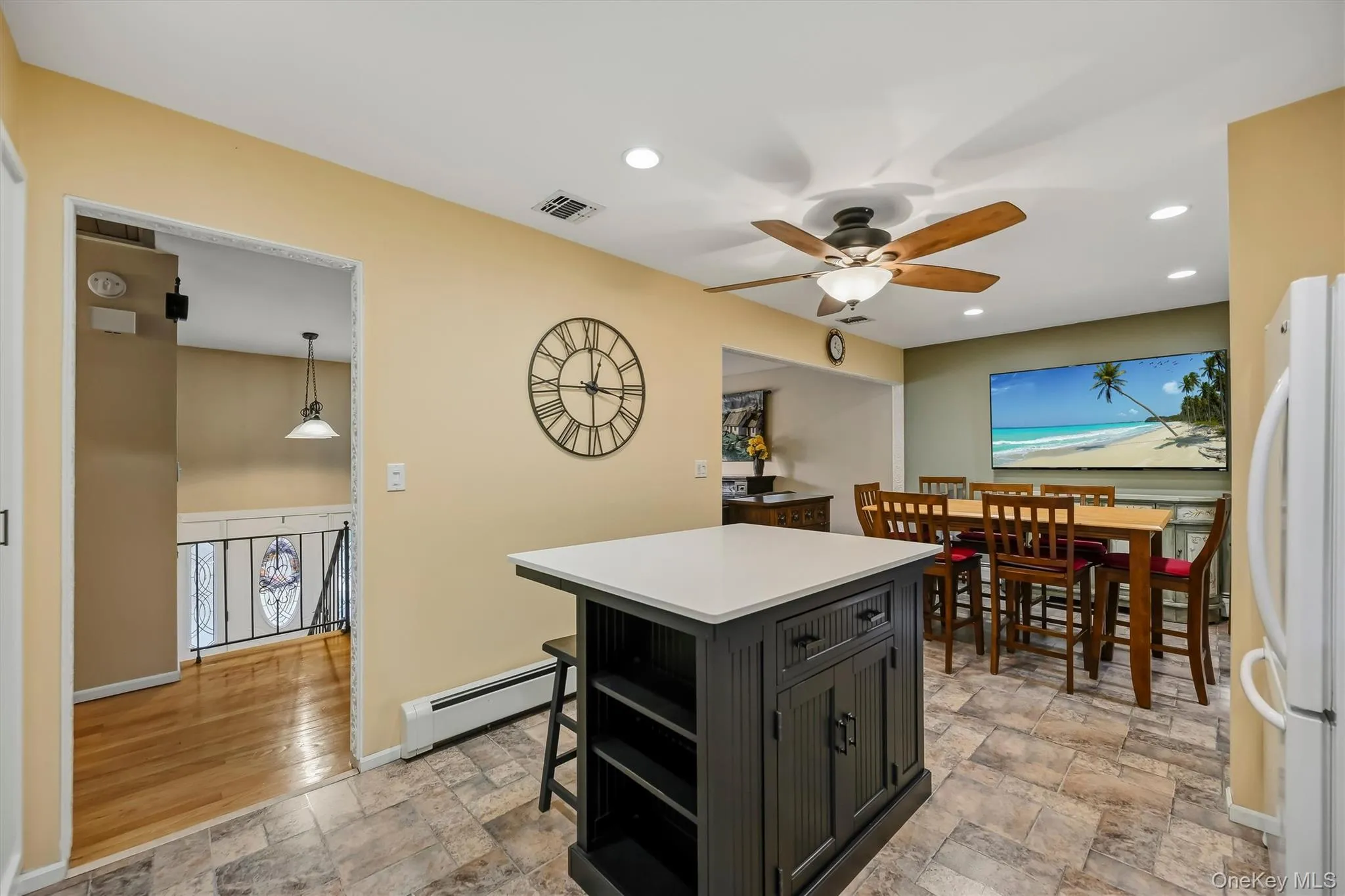 64 Forest Glen Road, Clarkstown, NY, 4 Bedrooms Bedrooms, 8 Rooms Rooms,2 BathroomsBathrooms,Residential,For Rent,Forest Glen,0,1058063 64 Forest Glen Road, Clarkstown, NY, 4 Bedrooms Bedrooms, 8 Rooms Rooms,2 BathroomsBathrooms,Residential,For Rent,Forest Glen,0,1058063