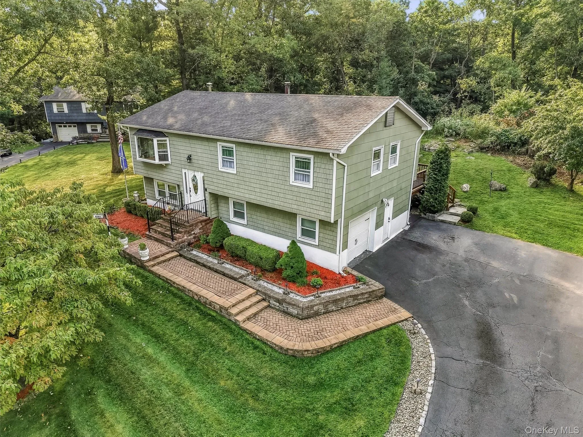 64 Forest Glen Road, Clarkstown, NY, 4 Bedrooms Bedrooms, 8 Rooms Rooms,2 BathroomsBathrooms,Residential,For Rent,Forest Glen,0,1058063 64 Forest Glen Road, Clarkstown, NY, 4 Bedrooms Bedrooms, 8 Rooms Rooms,2 BathroomsBathrooms,Residential,For Rent,Forest Glen,0,1058063