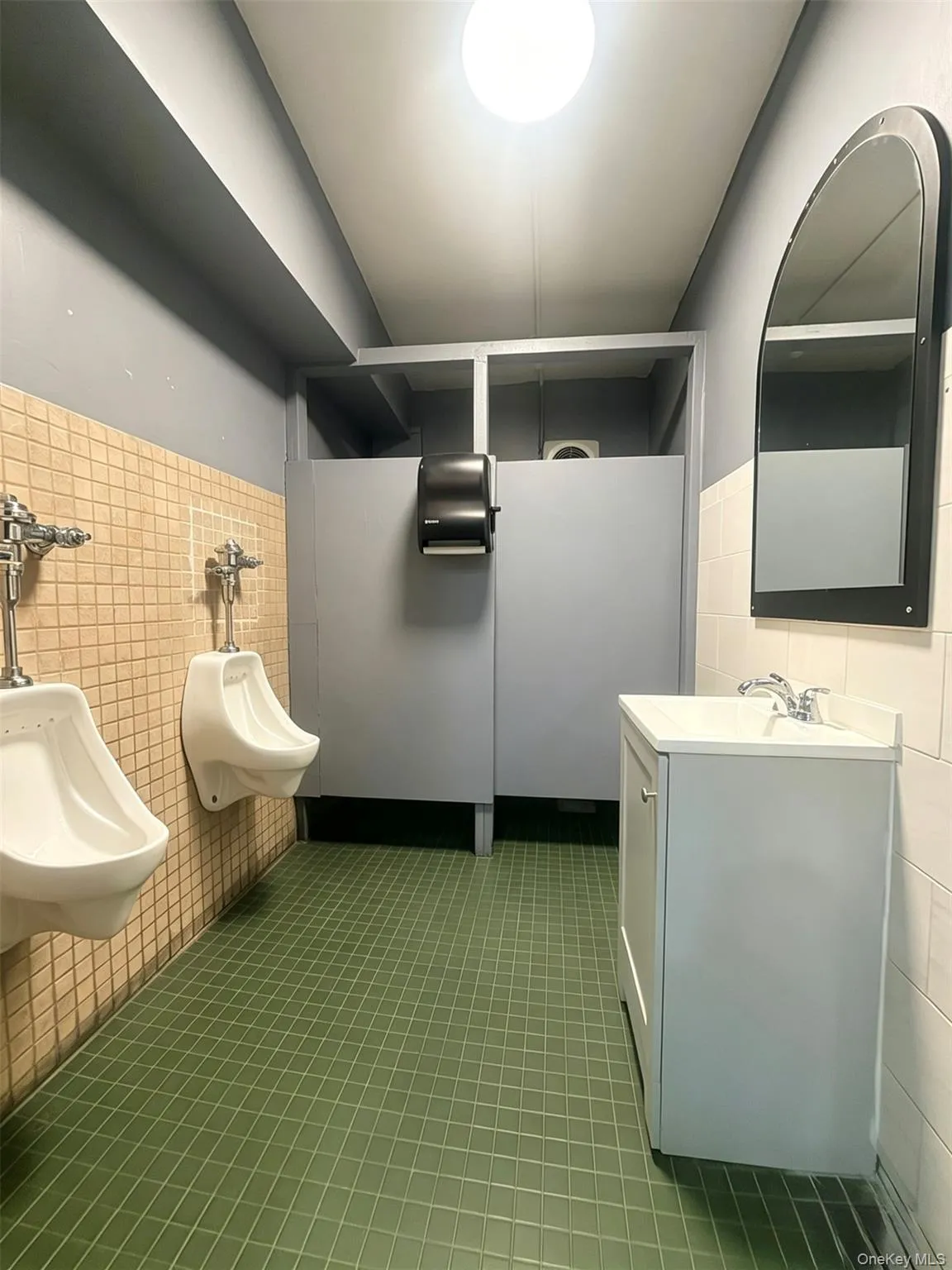 4326 91st Place, New York, NY, ,Commercial Lease,For Rent,91st,0,1058065 4326 91st Place, New York, NY, ,Commercial Lease,For Rent,91st,0,1058065