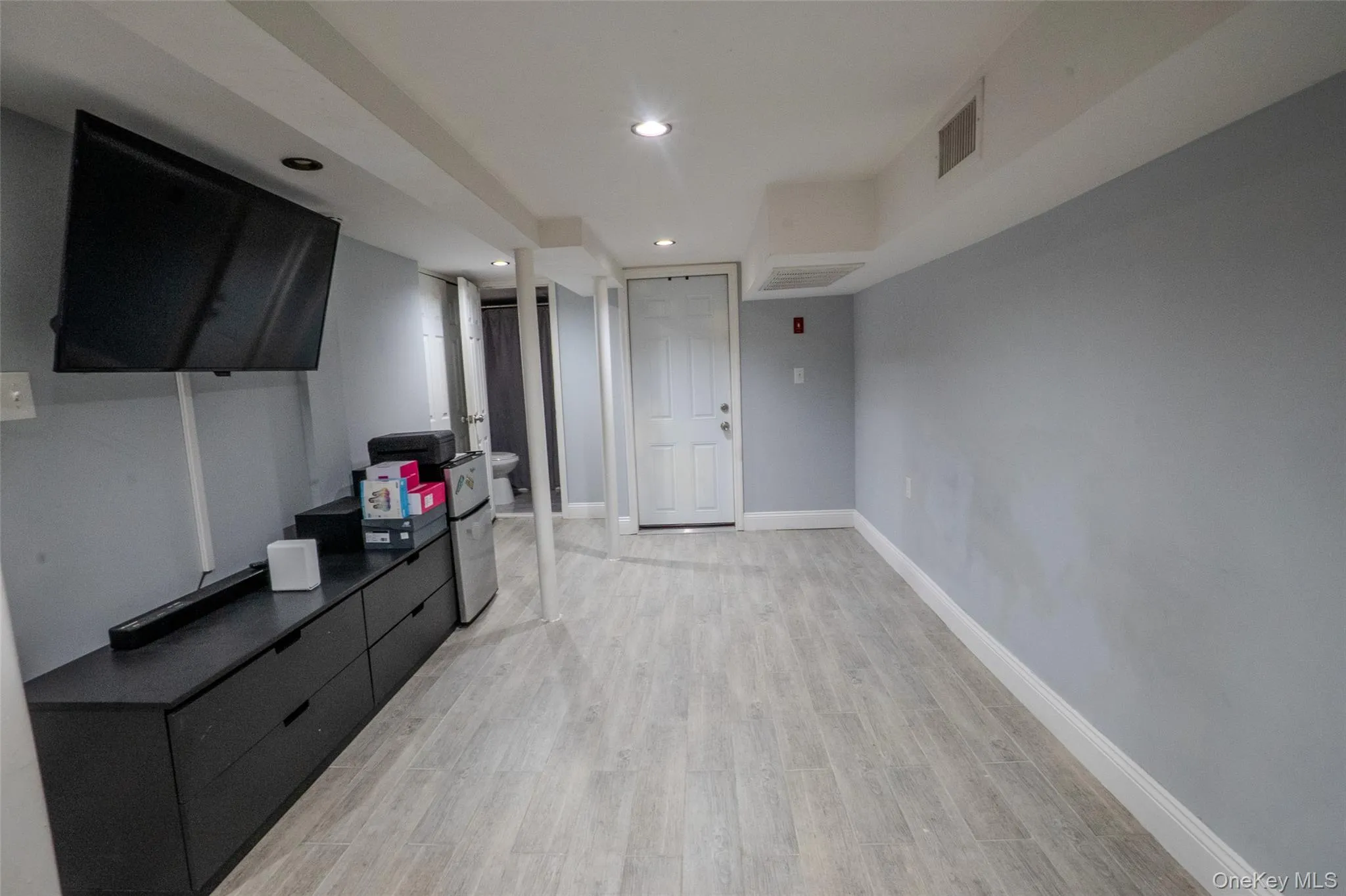 749 Vincent Avenue, New York, NY, 3 Bedrooms Bedrooms, 7 Rooms Rooms,2 BathroomsBathrooms,Residential,For Rent,Vincent,0,1058066 749 Vincent Avenue, New York, NY, 3 Bedrooms Bedrooms, 7 Rooms Rooms,2 BathroomsBathrooms,Residential,For Rent,Vincent,0,1058066