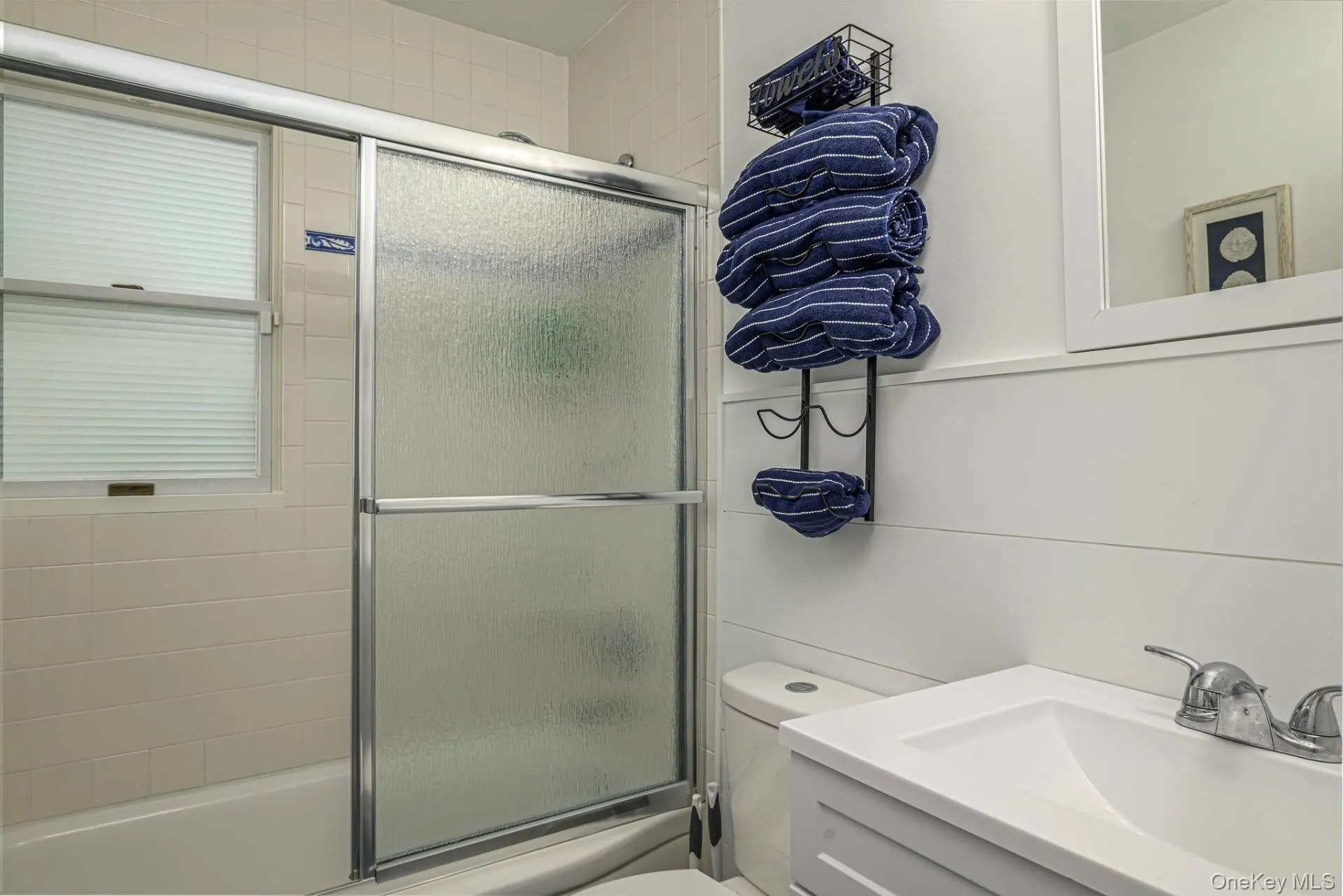 4 Southwind Road, Southampton, NY, 2 Bedroom Bedrooms, 4 Room Rooms,2 BathroomBathrooms,Residential Lease,For Rent,Southwind,0,1058071 4 Southwind Road, Southampton, NY, 2 Bedroom Bedrooms, 4 Room Rooms,2 BathroomBathrooms,Residential Lease,For Rent,Southwind,0,1058071