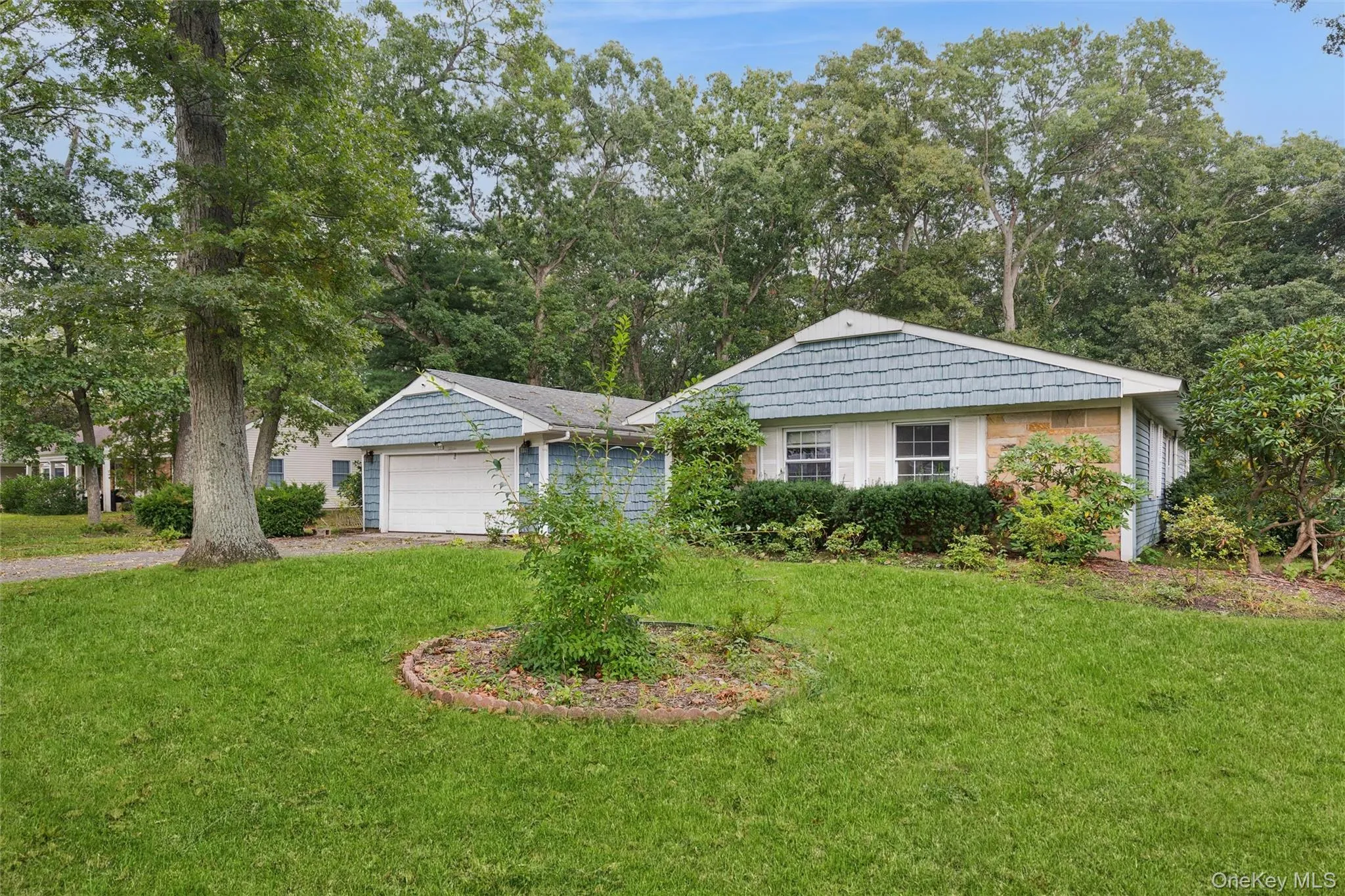 19 Wintergreen Drive, Brookhaven, NY, 3 Bedrooms Bedrooms, 7 Rooms Rooms,2 BathroomsBathrooms,Residential,For Rent,Wintergreen,0,1058074 19 Wintergreen Drive, Brookhaven, NY, 3 Bedrooms Bedrooms, 7 Rooms Rooms,2 BathroomsBathrooms,Residential,For Rent,Wintergreen,0,1058074