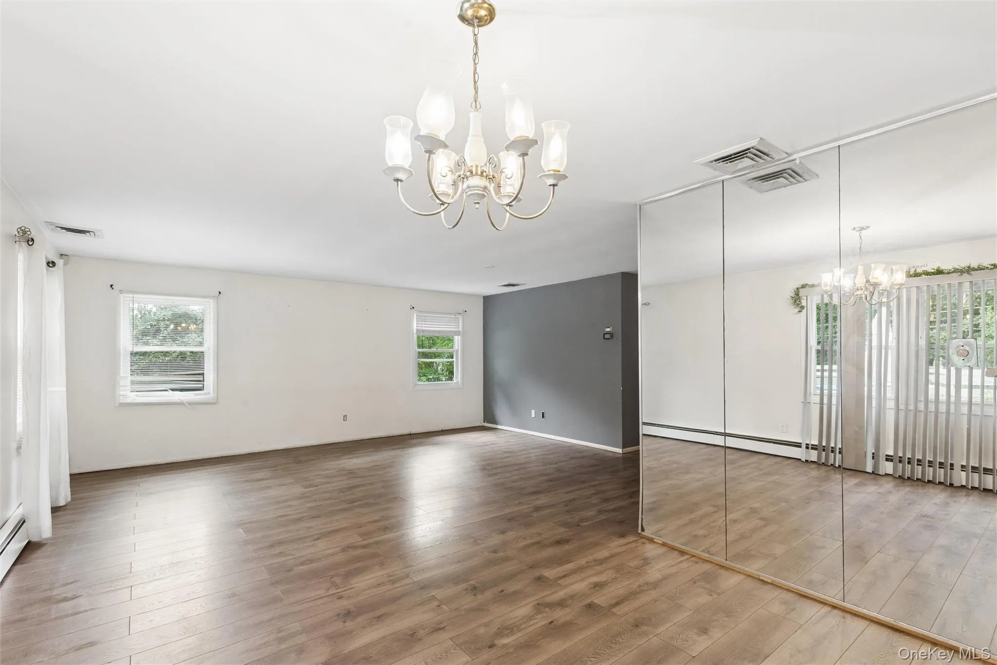 19 Wintergreen Drive, Brookhaven, NY, 3 Bedrooms Bedrooms, 7 Rooms Rooms,2 BathroomsBathrooms,Residential,For Rent,Wintergreen,0,1058074 19 Wintergreen Drive, Brookhaven, NY, 3 Bedrooms Bedrooms, 7 Rooms Rooms,2 BathroomsBathrooms,Residential,For Rent,Wintergreen,0,1058074