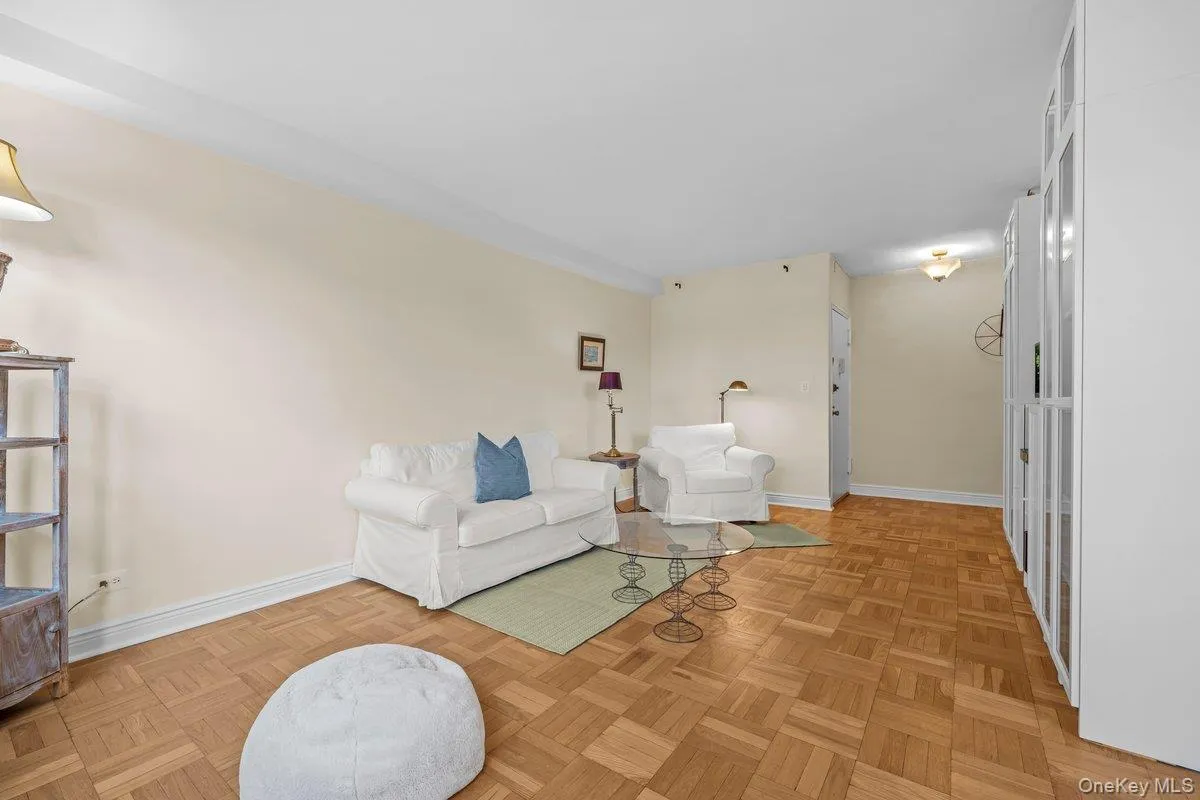 5500 Fieldston Road, New York, NY, 1 Bedroom Bedrooms, 4 Rooms Rooms,1 BathroomBathrooms,Residential,For Rent,Fieldston,0,1058077 5500 Fieldston Road, New York, NY, 1 Bedroom Bedrooms, 4 Rooms Rooms,1 BathroomBathrooms,Residential,For Rent,Fieldston,0,1058077