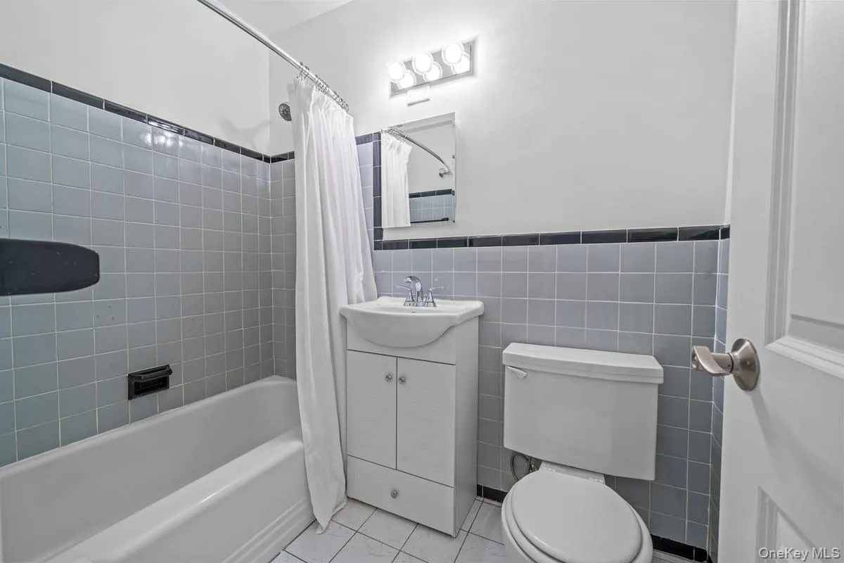 5500 Fieldston Road, New York, NY, 1 Bedroom Bedrooms, 4 Rooms Rooms,1 BathroomBathrooms,Residential,For Rent,Fieldston,0,1058077 5500 Fieldston Road, New York, NY, 1 Bedroom Bedrooms, 4 Rooms Rooms,1 BathroomBathrooms,Residential,For Rent,Fieldston,0,1058077