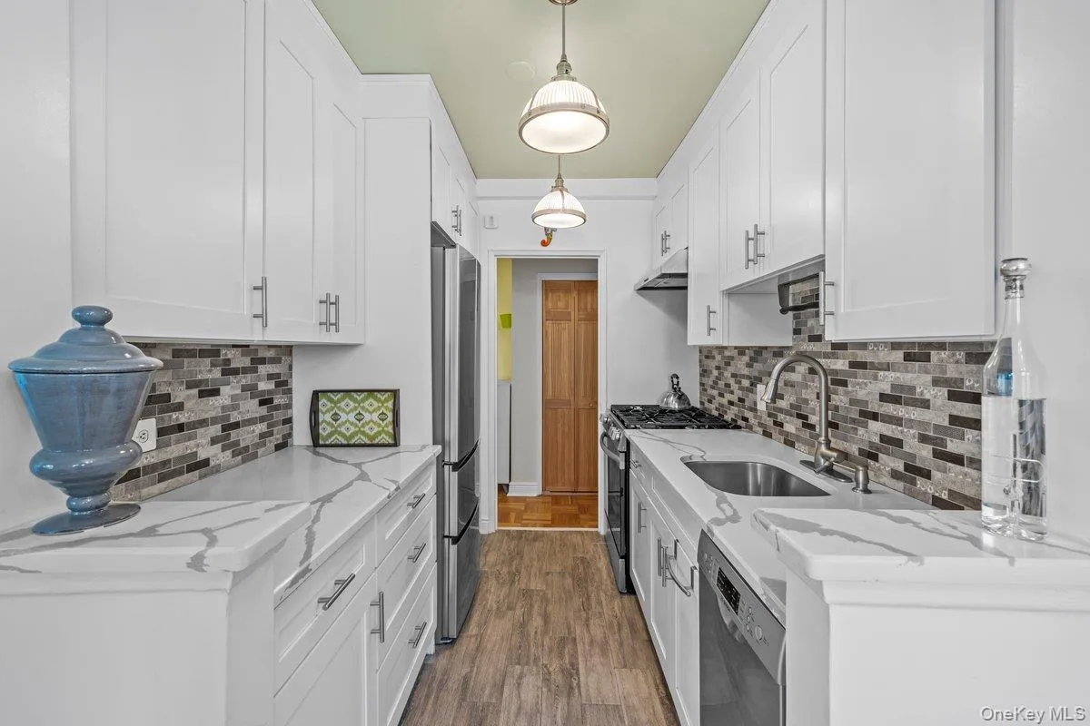 5500 Fieldston Road, New York, NY, 1 Bedroom Bedrooms, 4 Rooms Rooms,1 BathroomBathrooms,Residential,For Rent,Fieldston,0,1058077 5500 Fieldston Road, New York, NY, 1 Bedroom Bedrooms, 4 Rooms Rooms,1 BathroomBathrooms,Residential,For Rent,Fieldston,0,1058077