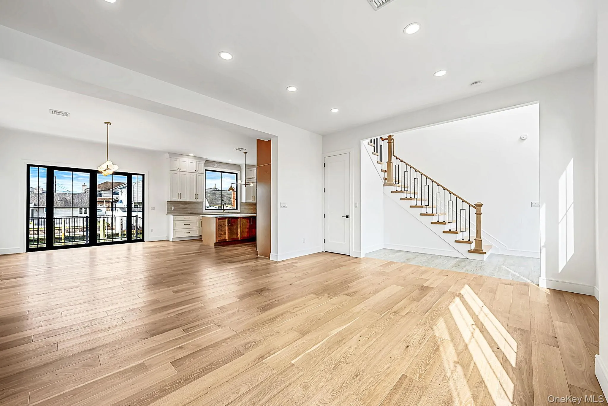 24 Midway Street, Babylon, NY, 4 Bedrooms Bedrooms, 7 Rooms Rooms,3 BathroomsBathrooms,Residential,For Rent,Midway,0,1058078 24 Midway Street, Babylon, NY, 4 Bedrooms Bedrooms, 7 Rooms Rooms,3 BathroomsBathrooms,Residential,For Rent,Midway,0,1058078