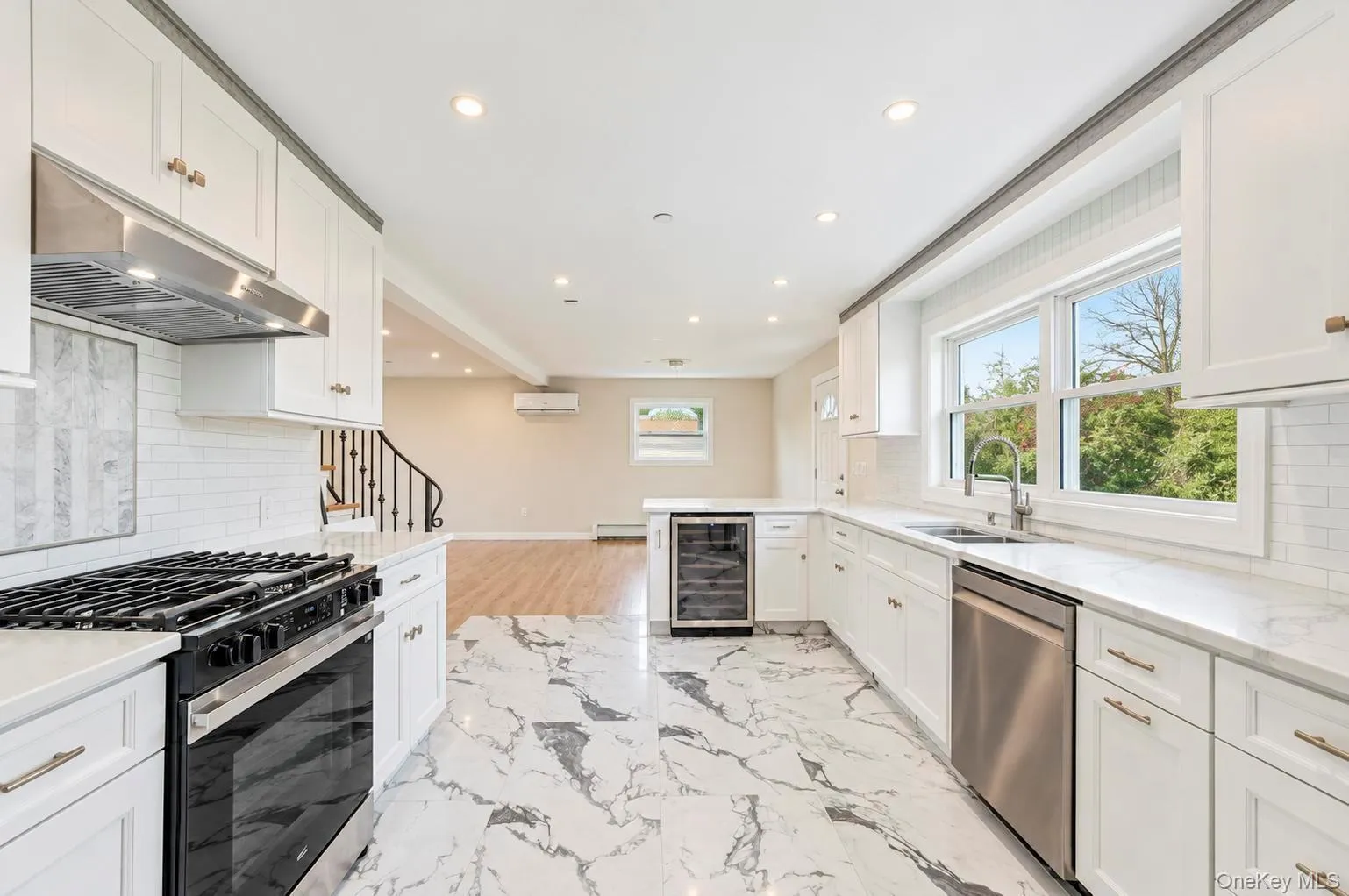 68 Ann Drive, Hempstead, NY, 4 Bedrooms Bedrooms, 7 Rooms Rooms,3 BathroomsBathrooms,Residential,For Rent,Ann,0,1058083 68 Ann Drive, Hempstead, NY, 4 Bedrooms Bedrooms, 7 Rooms Rooms,3 BathroomsBathrooms,Residential,For Rent,Ann,0,1058083