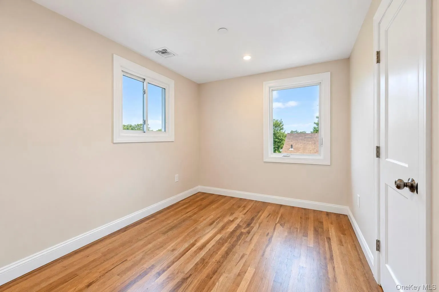 68 Ann Drive, Hempstead, NY, 4 Bedrooms Bedrooms, 7 Rooms Rooms,3 BathroomsBathrooms,Residential,For Rent,Ann,0,1058083 68 Ann Drive, Hempstead, NY, 4 Bedrooms Bedrooms, 7 Rooms Rooms,3 BathroomsBathrooms,Residential,For Rent,Ann,0,1058083