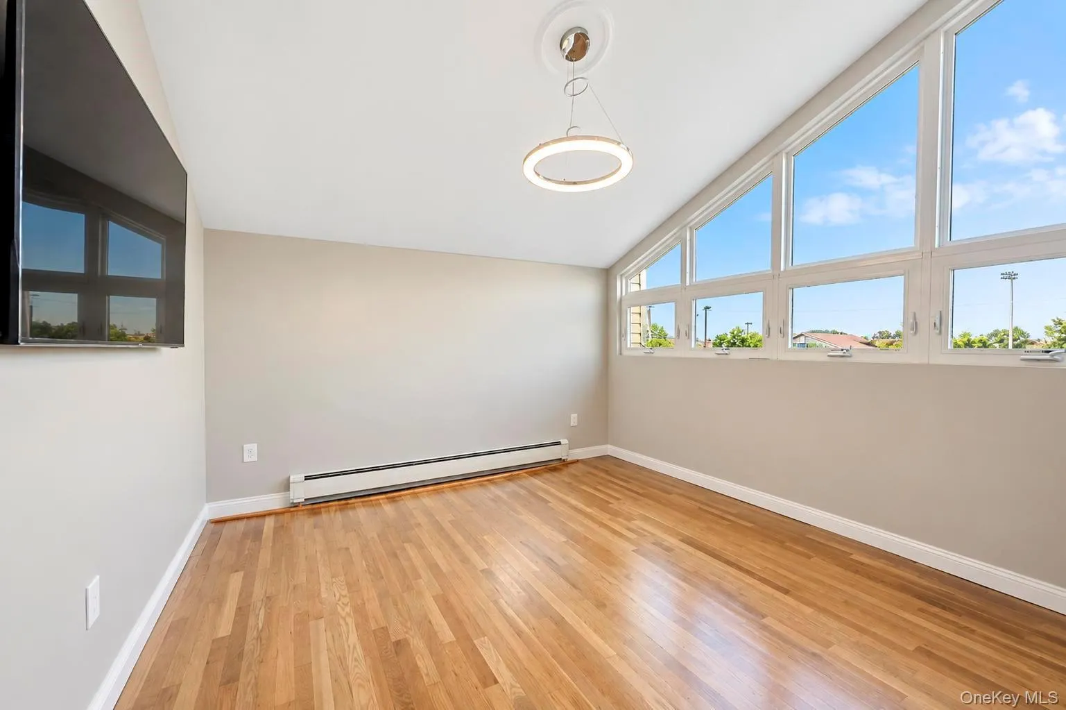 68 Ann Drive, Hempstead, NY, 4 Bedrooms Bedrooms, 7 Rooms Rooms,3 BathroomsBathrooms,Residential,For Rent,Ann,0,1058083 68 Ann Drive, Hempstead, NY, 4 Bedrooms Bedrooms, 7 Rooms Rooms,3 BathroomsBathrooms,Residential,For Rent,Ann,0,1058083