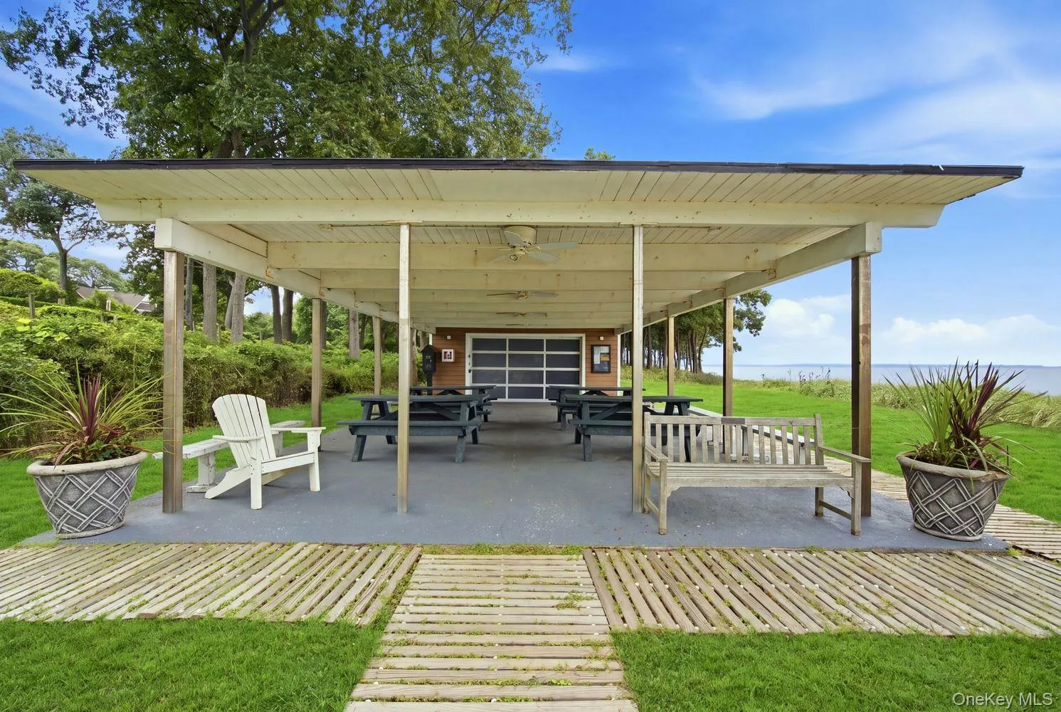 Fiddlers Green beach cabana Fiddlers Green beach cabana
