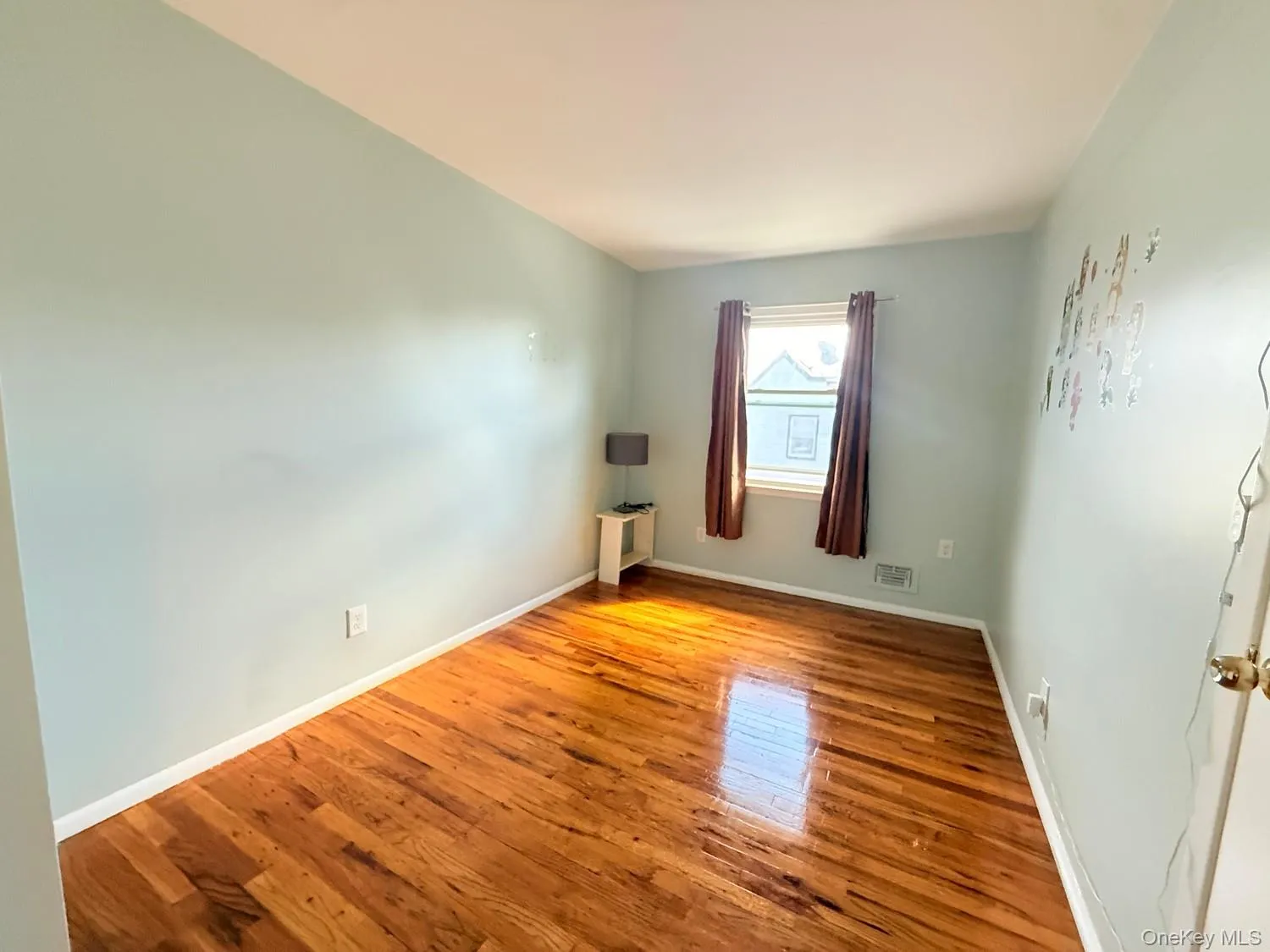 57-53 225th Street, New York, NY, 3 Bedrooms Bedrooms, 6 Rooms Rooms,2 BathroomsBathrooms,Residential Lease,For Rent,225th,0,1058088 57-53 225th Street, New York, NY, 3 Bedrooms Bedrooms, 6 Rooms Rooms,2 BathroomsBathrooms,Residential Lease,For Rent,225th,0,1058088