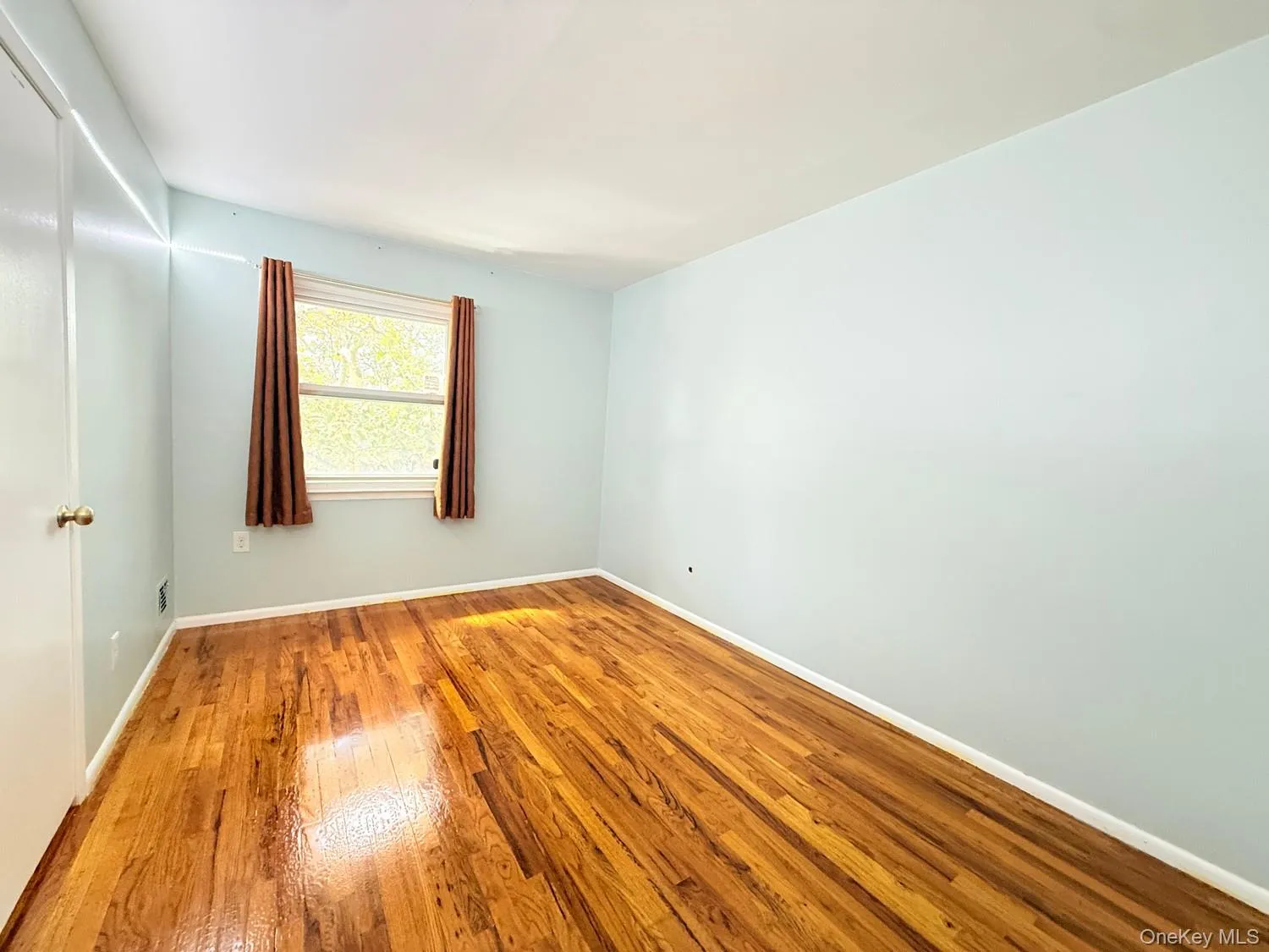 57-53 225th Street, New York, NY, 3 Bedrooms Bedrooms, 6 Rooms Rooms,2 BathroomsBathrooms,Residential Lease,For Rent,225th,0,1058088 57-53 225th Street, New York, NY, 3 Bedrooms Bedrooms, 6 Rooms Rooms,2 BathroomsBathrooms,Residential Lease,For Rent,225th,0,1058088