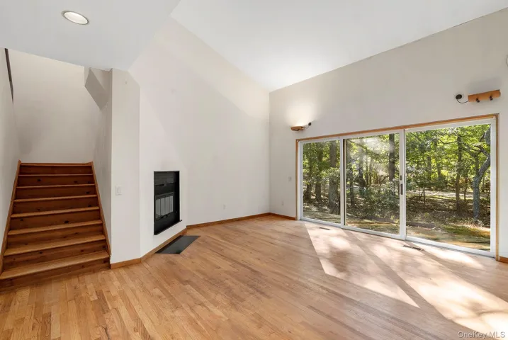 2 Boulder Lane, East Hampton, New York 11937