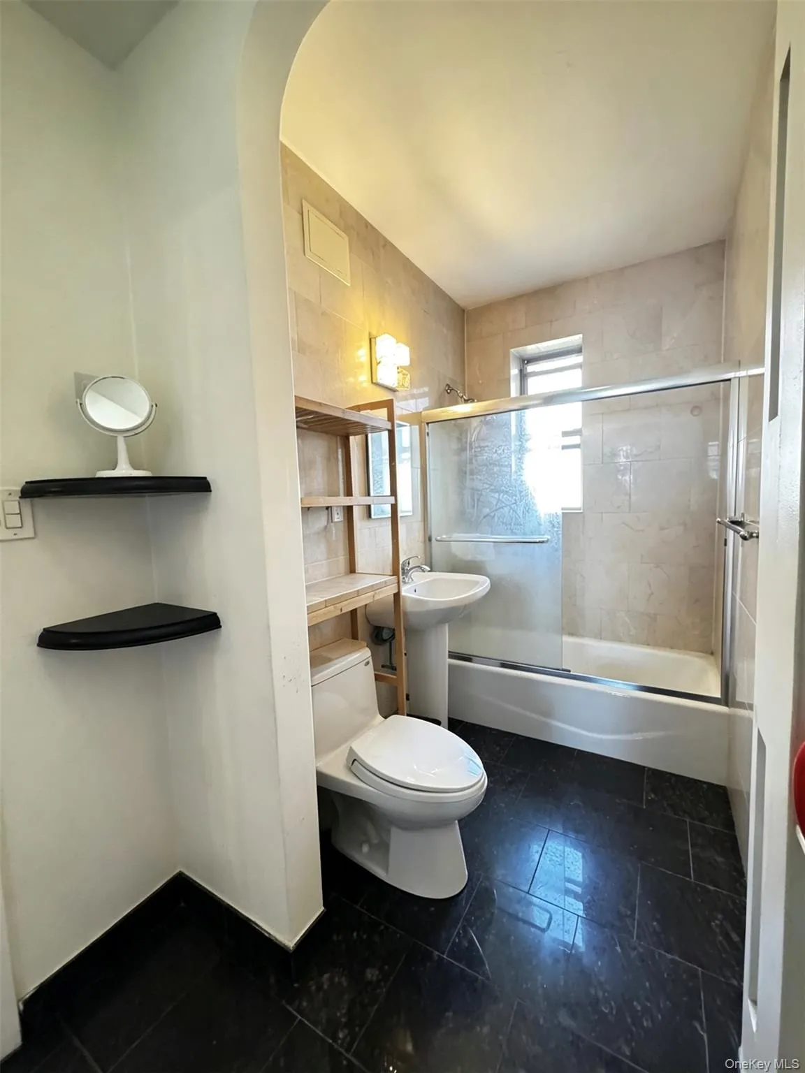 6360 102nd Street, New York, NY, 1 Room Rooms,1 BathroomBathrooms,Residential,For Rent,102nd,0,1058091 6360 102nd Street, New York, NY, 1 Room Rooms,1 BathroomBathrooms,Residential,For Rent,102nd,0,1058091