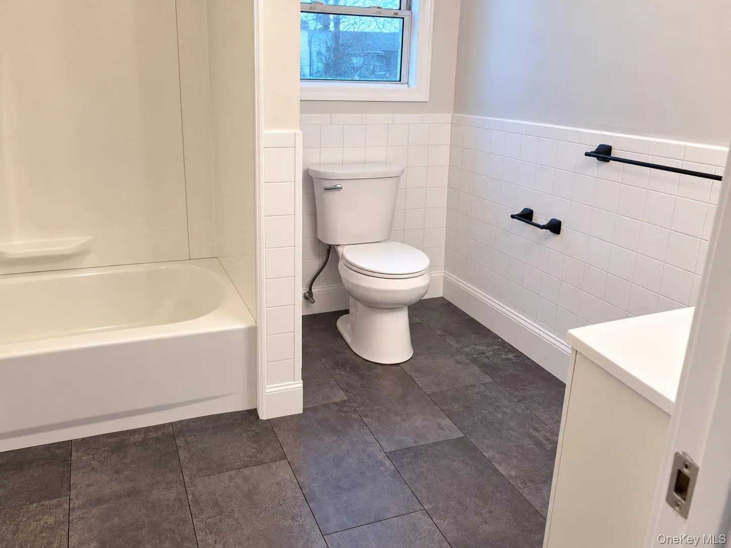 31 Willoughby Place, Islip, NY, 2 Bedroom Bedrooms, 4 Room Rooms,1 BathroomBathrooms,Residential Lease,For Rent,Willoughby,0,1058093 31 Willoughby Place, Islip, NY, 2 Bedroom Bedrooms, 4 Room Rooms,1 BathroomBathrooms,Residential Lease,For Rent,Willoughby,0,1058093