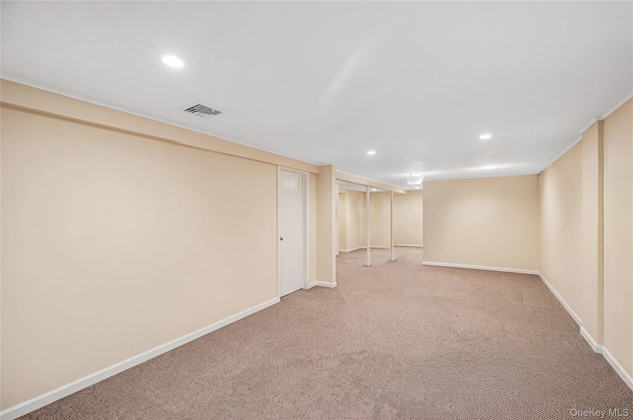 25 Frank Avenue, Oyster Bay, NY, 3 Bedrooms Bedrooms, 6 Rooms Rooms,2 BathroomsBathrooms,Residential,For Rent,Frank,0,1058098 25 Frank Avenue, Oyster Bay, NY, 3 Bedrooms Bedrooms, 6 Rooms Rooms,2 BathroomsBathrooms,Residential,For Rent,Frank,0,1058098