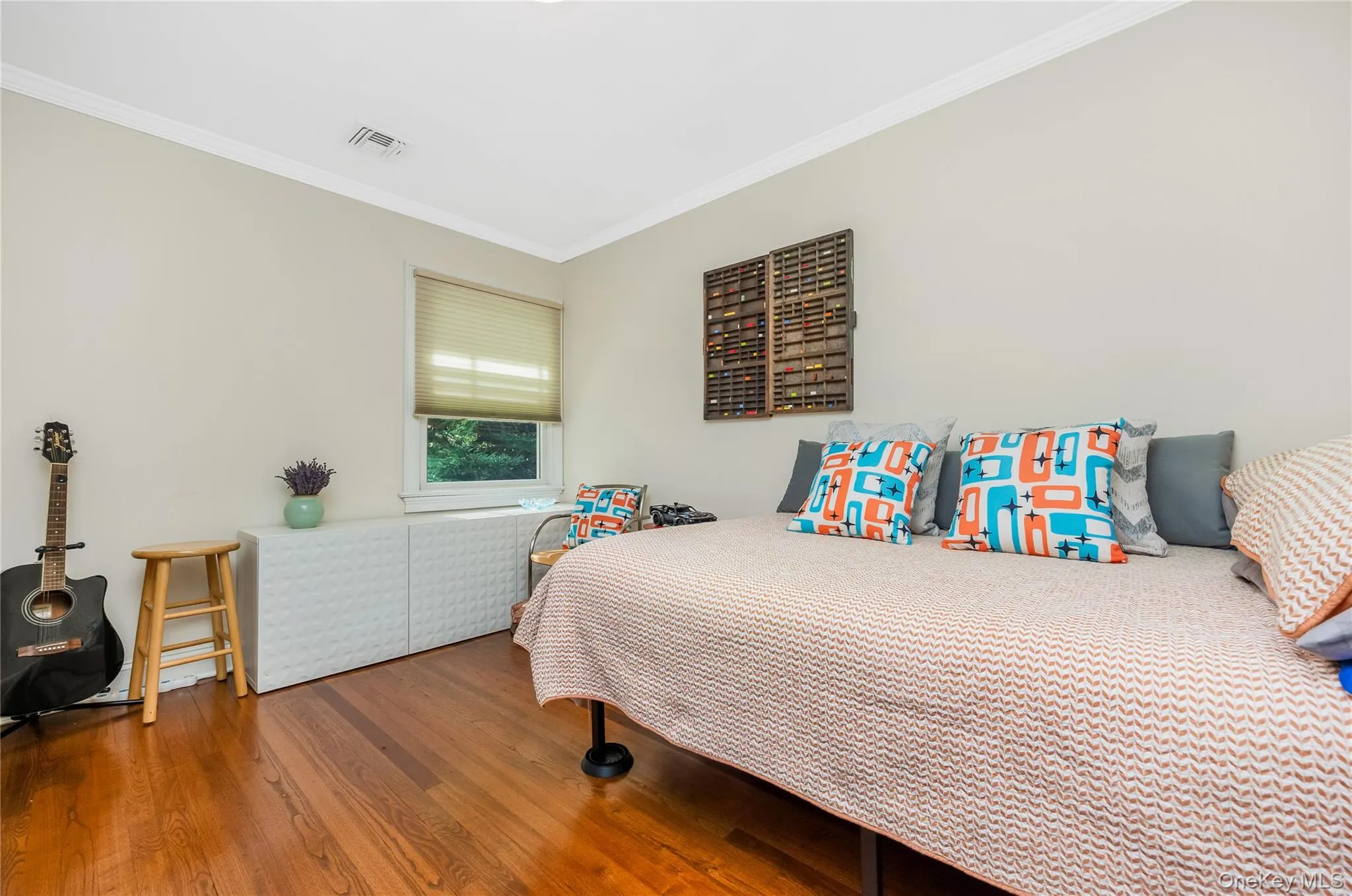 25 Frank Avenue, Oyster Bay, NY, 3 Bedrooms Bedrooms, 6 Rooms Rooms,2 BathroomsBathrooms,Residential,For Rent,Frank,0,1058098 25 Frank Avenue, Oyster Bay, NY, 3 Bedrooms Bedrooms, 6 Rooms Rooms,2 BathroomsBathrooms,Residential,For Rent,Frank,0,1058098