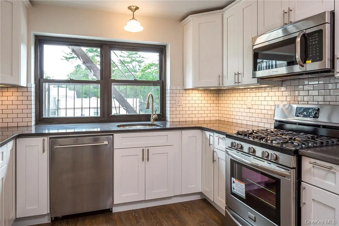 More work area. Take the stickers off of the brand new appliances! More work area. Take the stickers off of the brand new appliances!
