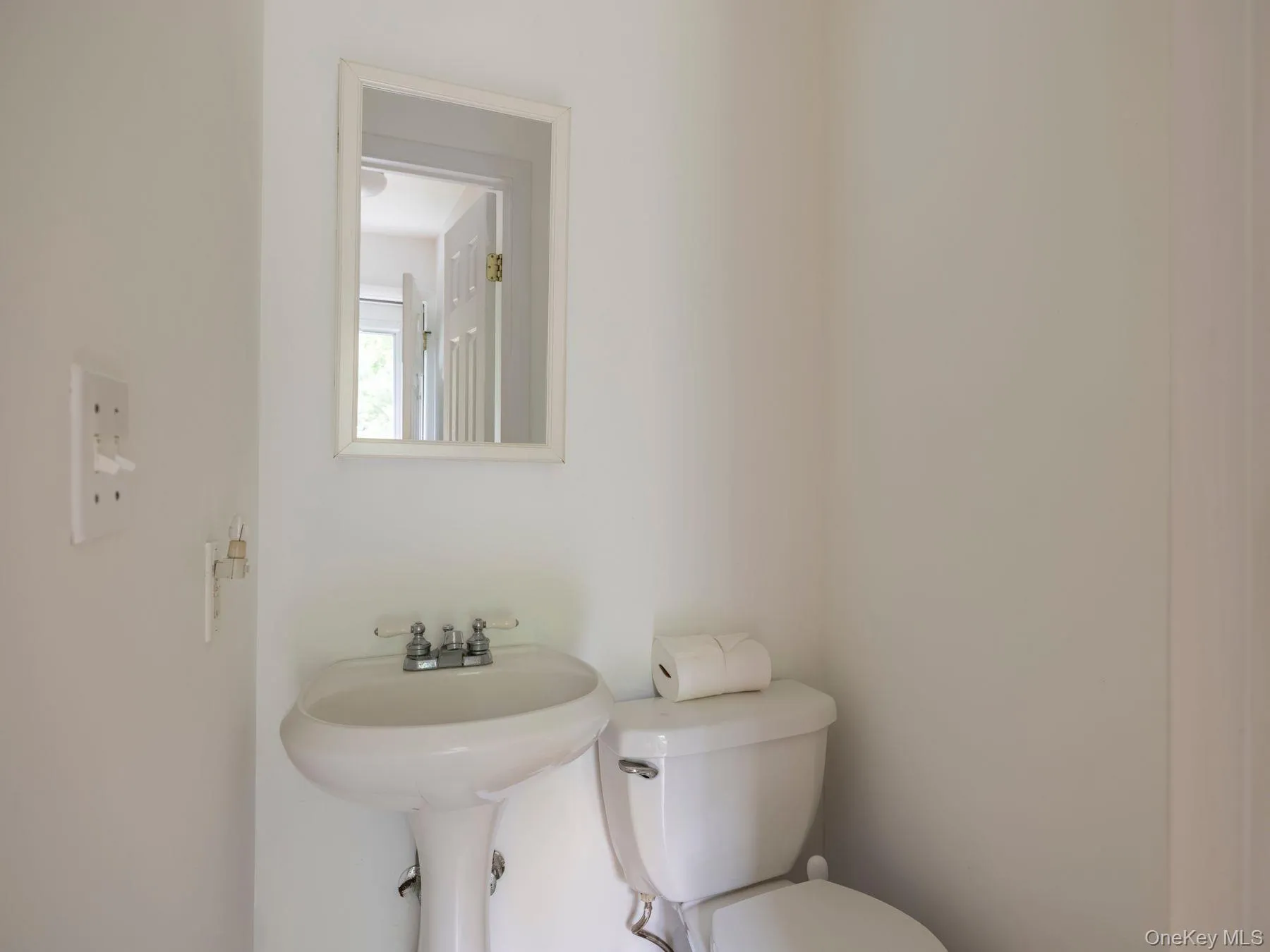 5 Van De Bogart Road, Woodstock, NY, 3 Bedrooms Bedrooms, 6 Rooms Rooms,1 BathroomBathrooms,Residential,For Rent,Van De Bogart,0,1058111 5 Van De Bogart Road, Woodstock, NY, 3 Bedrooms Bedrooms, 6 Rooms Rooms,1 BathroomBathrooms,Residential,For Rent,Van De Bogart,0,1058111