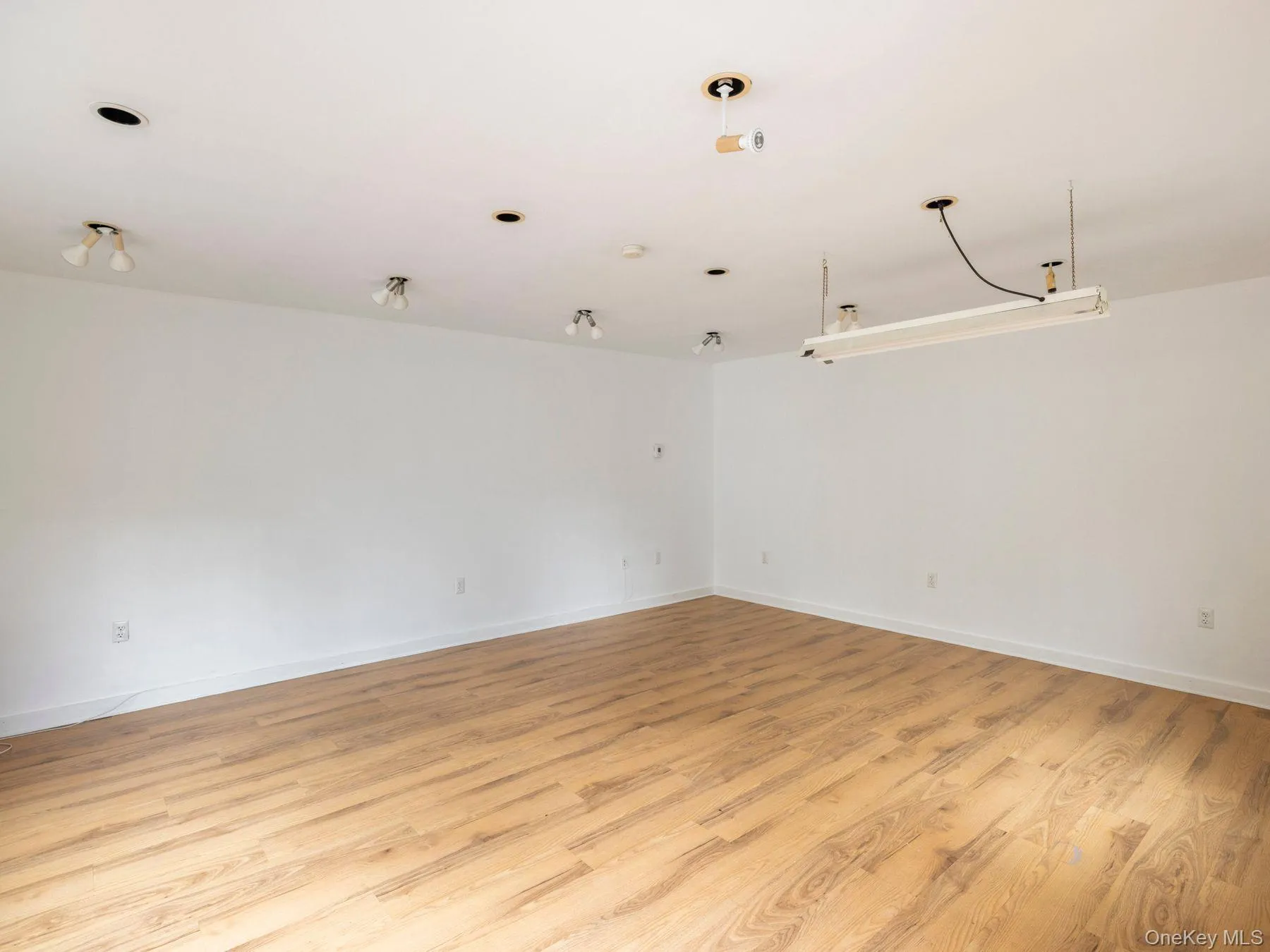 5 Van De Bogart Road, Woodstock, NY, 3 Bedrooms Bedrooms, 6 Rooms Rooms,1 BathroomBathrooms,Residential,For Rent,Van De Bogart,0,1058111 5 Van De Bogart Road, Woodstock, NY, 3 Bedrooms Bedrooms, 6 Rooms Rooms,1 BathroomBathrooms,Residential,For Rent,Van De Bogart,0,1058111
