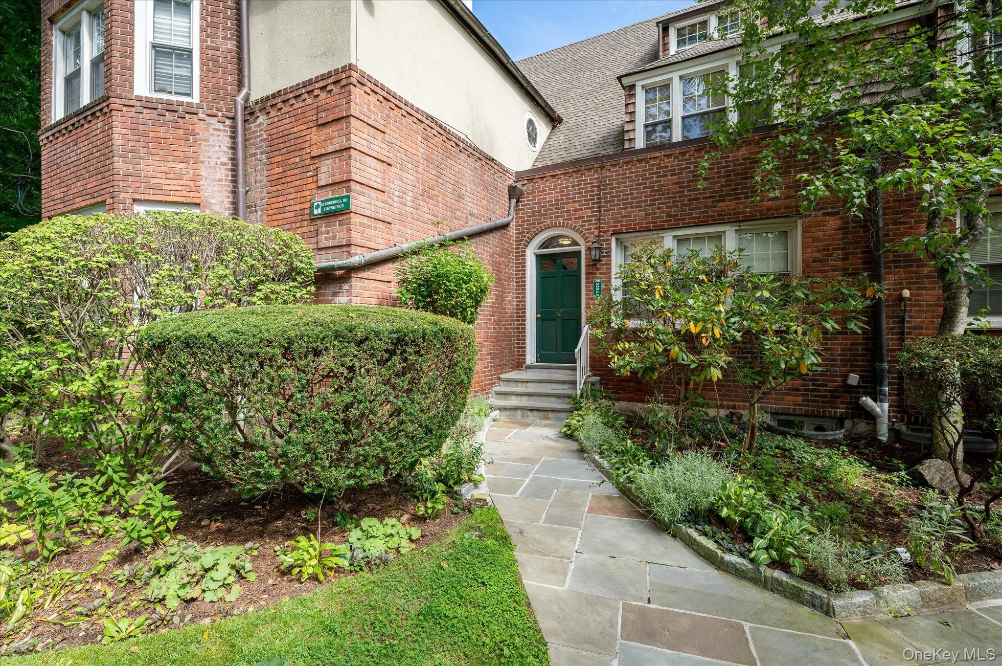 52 Underhill Road, Greenburgh, NY, 1 Bedroom Bedrooms, 4 Rooms Rooms,1 BathroomBathrooms,Residential,For Rent,Underhill Road,0,1058116 52 Underhill Road, Greenburgh, NY, 1 Bedroom Bedrooms, 4 Rooms Rooms,1 BathroomBathrooms,Residential,For Rent,Underhill Road,0,1058116