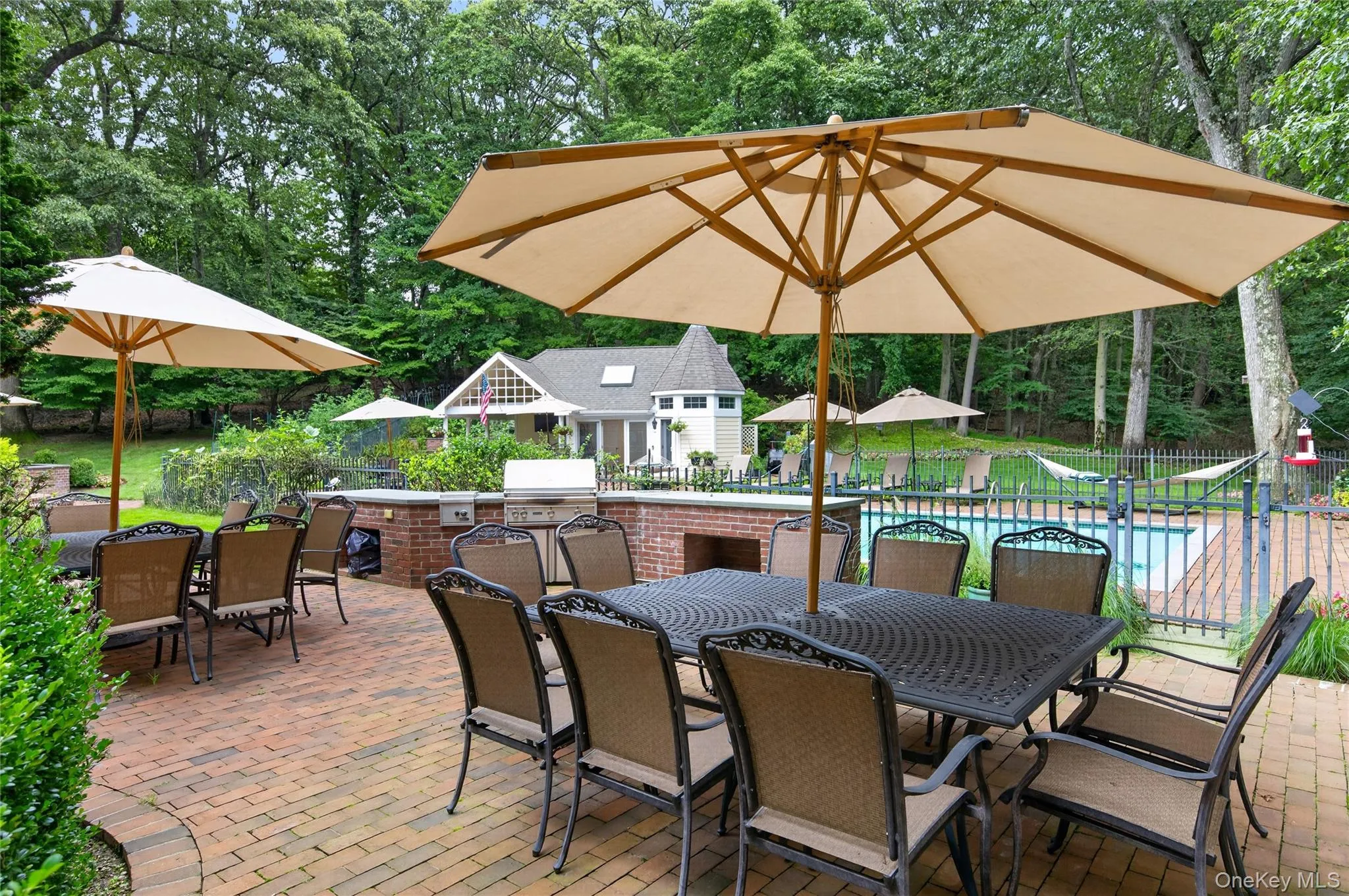 136 Cove Neck Road, Oyster Bay, NY, 5 Bedrooms Bedrooms, 10 Rooms Rooms,4 BathroomsBathrooms,Residential,For Rent,Cove Neck,0,1058118 136 Cove Neck Road, Oyster Bay, NY, 5 Bedrooms Bedrooms, 10 Rooms Rooms,4 BathroomsBathrooms,Residential,For Rent,Cove Neck,0,1058118