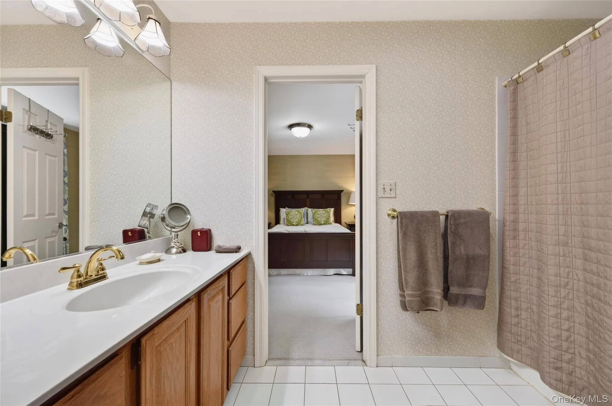 136 Cove Neck Road, Oyster Bay, NY, 5 Bedrooms Bedrooms, 10 Rooms Rooms,4 BathroomsBathrooms,Residential,For Rent,Cove Neck,0,1058118 136 Cove Neck Road, Oyster Bay, NY, 5 Bedrooms Bedrooms, 10 Rooms Rooms,4 BathroomsBathrooms,Residential,For Rent,Cove Neck,0,1058118