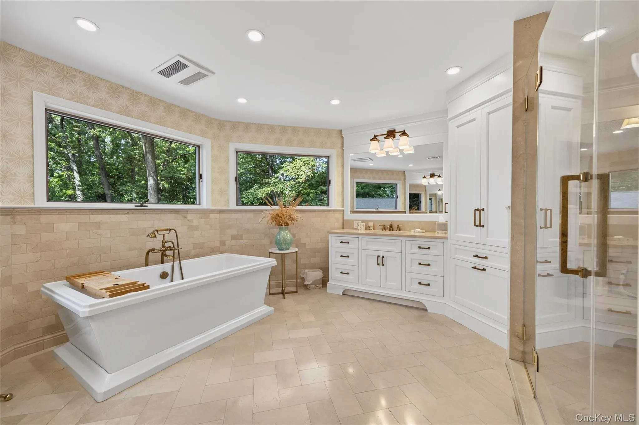 136 Cove Neck Road, Oyster Bay, NY, 5 Bedrooms Bedrooms, 10 Rooms Rooms,4 BathroomsBathrooms,Residential,For Rent,Cove Neck,0,1058118 136 Cove Neck Road, Oyster Bay, NY, 5 Bedrooms Bedrooms, 10 Rooms Rooms,4 BathroomsBathrooms,Residential,For Rent,Cove Neck,0,1058118