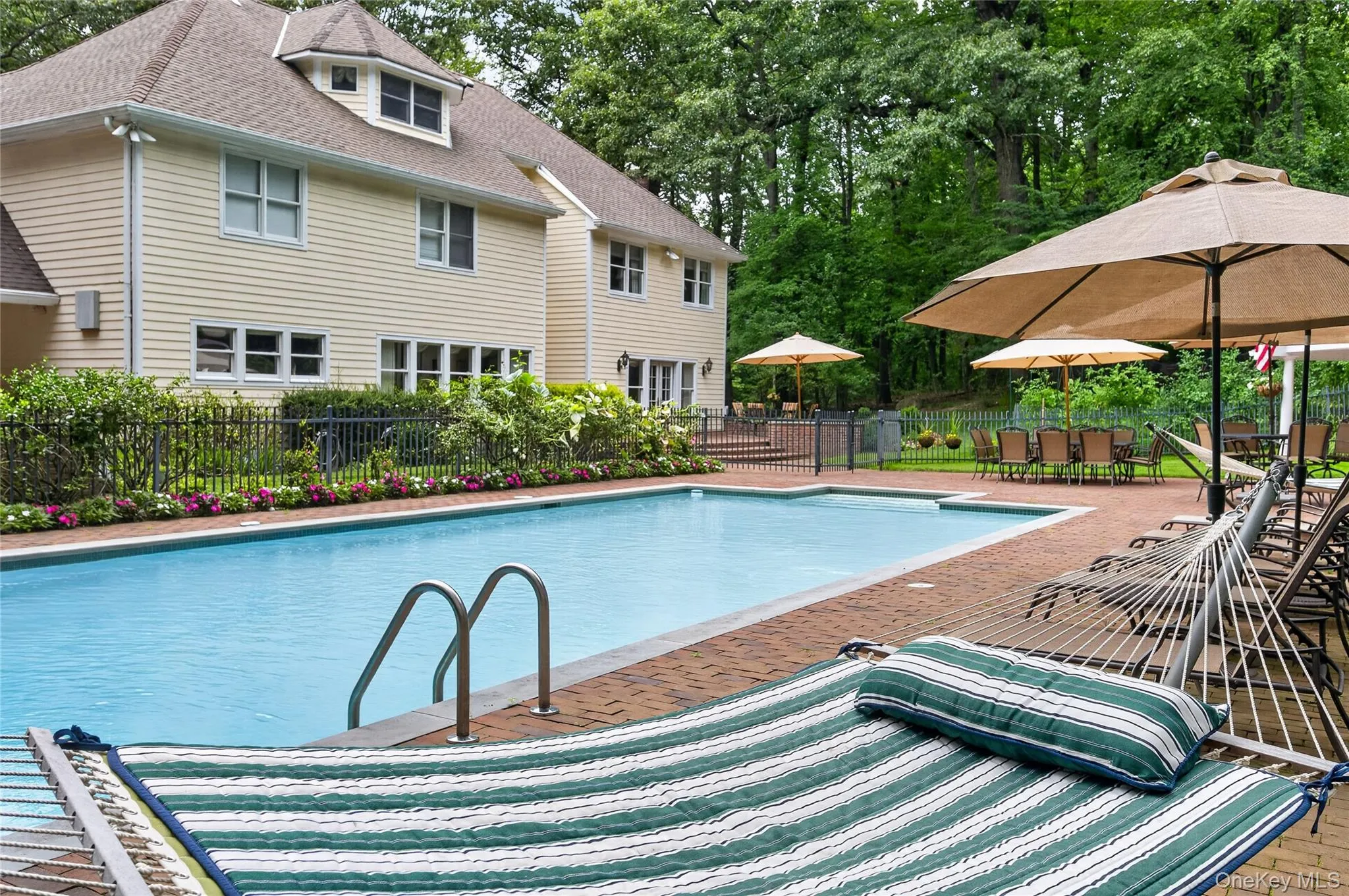 136 Cove Neck Road, Oyster Bay, NY, 5 Bedrooms Bedrooms, 10 Rooms Rooms,4 BathroomsBathrooms,Residential,For Rent,Cove Neck,0,1058118 136 Cove Neck Road, Oyster Bay, NY, 5 Bedrooms Bedrooms, 10 Rooms Rooms,4 BathroomsBathrooms,Residential,For Rent,Cove Neck,0,1058118