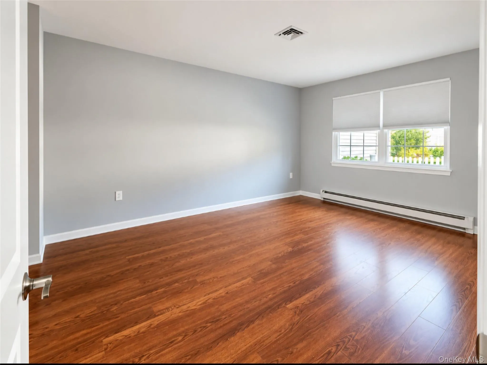 36 Revere Drive, Islip, NY, 2 Bedroom Bedrooms, 6 Room Rooms,2 BathroomBathrooms,Residential Lease,For Rent,Revere,0,1058130 36 Revere Drive, Islip, NY, 2 Bedroom Bedrooms, 6 Room Rooms,2 BathroomBathrooms,Residential Lease,For Rent,Revere,0,1058130
