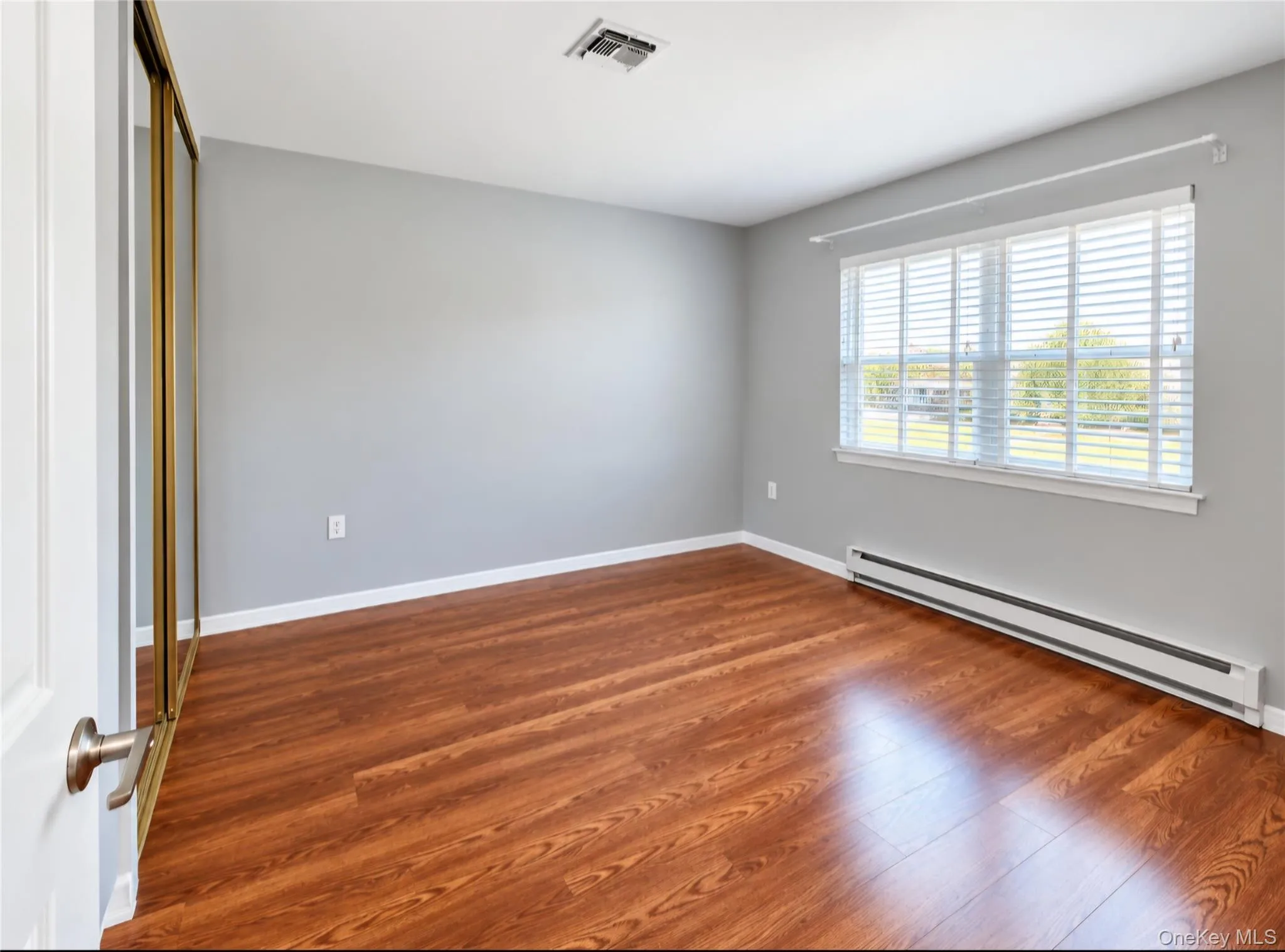 36 Revere Drive, Islip, NY, 2 Bedroom Bedrooms, 6 Room Rooms,2 BathroomBathrooms,Residential Lease,For Rent,Revere,0,1058130 36 Revere Drive, Islip, NY, 2 Bedroom Bedrooms, 6 Room Rooms,2 BathroomBathrooms,Residential Lease,For Rent,Revere,0,1058130
