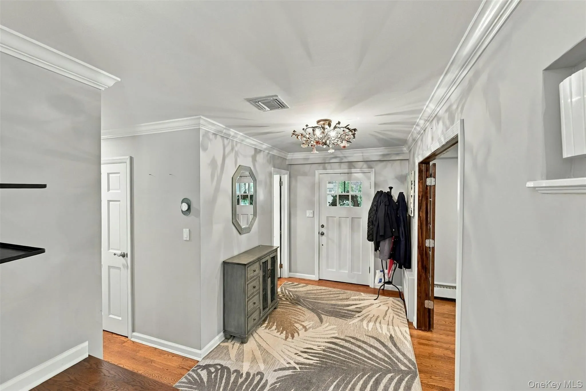 42 Marie Drive, Huntington, NY, 4 Bedrooms Bedrooms, 8 Rooms Rooms,2 BathroomsBathrooms,Residential,For Rent,Marie,0,1058133 42 Marie Drive, Huntington, NY, 4 Bedrooms Bedrooms, 8 Rooms Rooms,2 BathroomsBathrooms,Residential,For Rent,Marie,0,1058133
