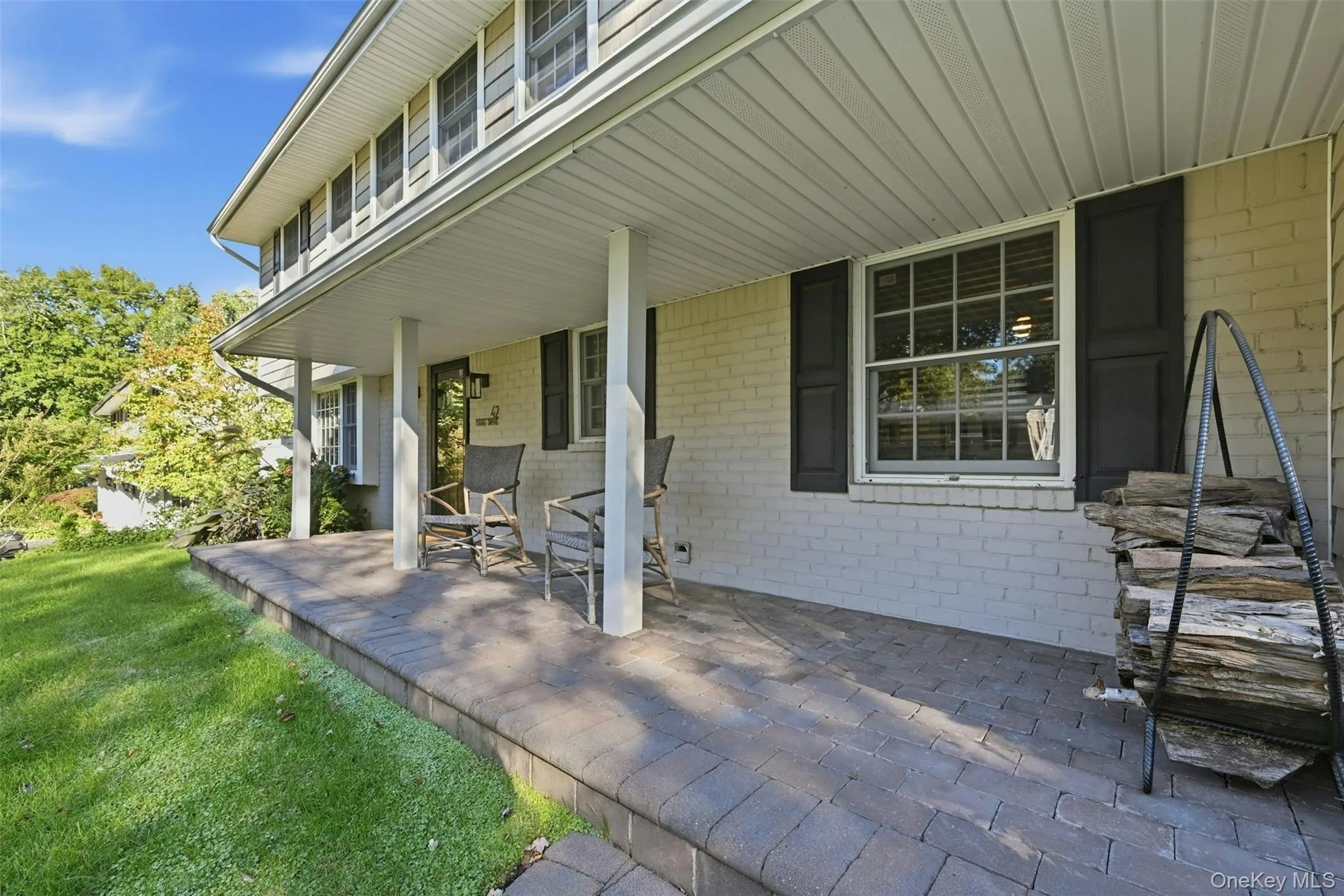 42 Marie Drive, Huntington, NY, 4 Bedrooms Bedrooms, 8 Rooms Rooms,2 BathroomsBathrooms,Residential,For Rent,Marie,0,1058133 42 Marie Drive, Huntington, NY, 4 Bedrooms Bedrooms, 8 Rooms Rooms,2 BathroomsBathrooms,Residential,For Rent,Marie,0,1058133