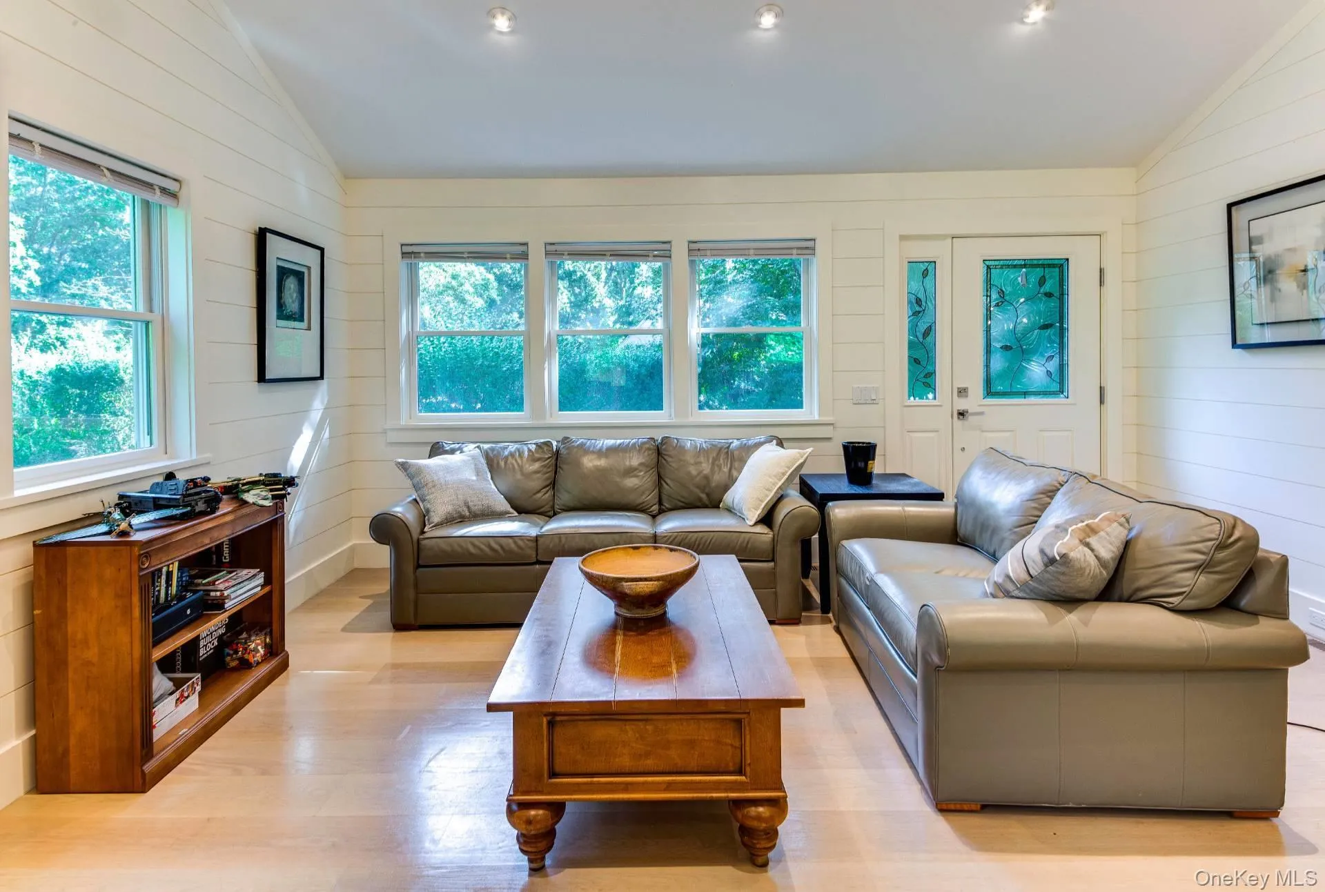 66 Crystal Drive, East Hampton, NY, 2 Bedrooms Bedrooms, 4 Rooms Rooms,2 BathroomsBathrooms,Residential,For Rent,Crystal,0,1058135 66 Crystal Drive, East Hampton, NY, 2 Bedrooms Bedrooms, 4 Rooms Rooms,2 BathroomsBathrooms,Residential,For Rent,Crystal,0,1058135