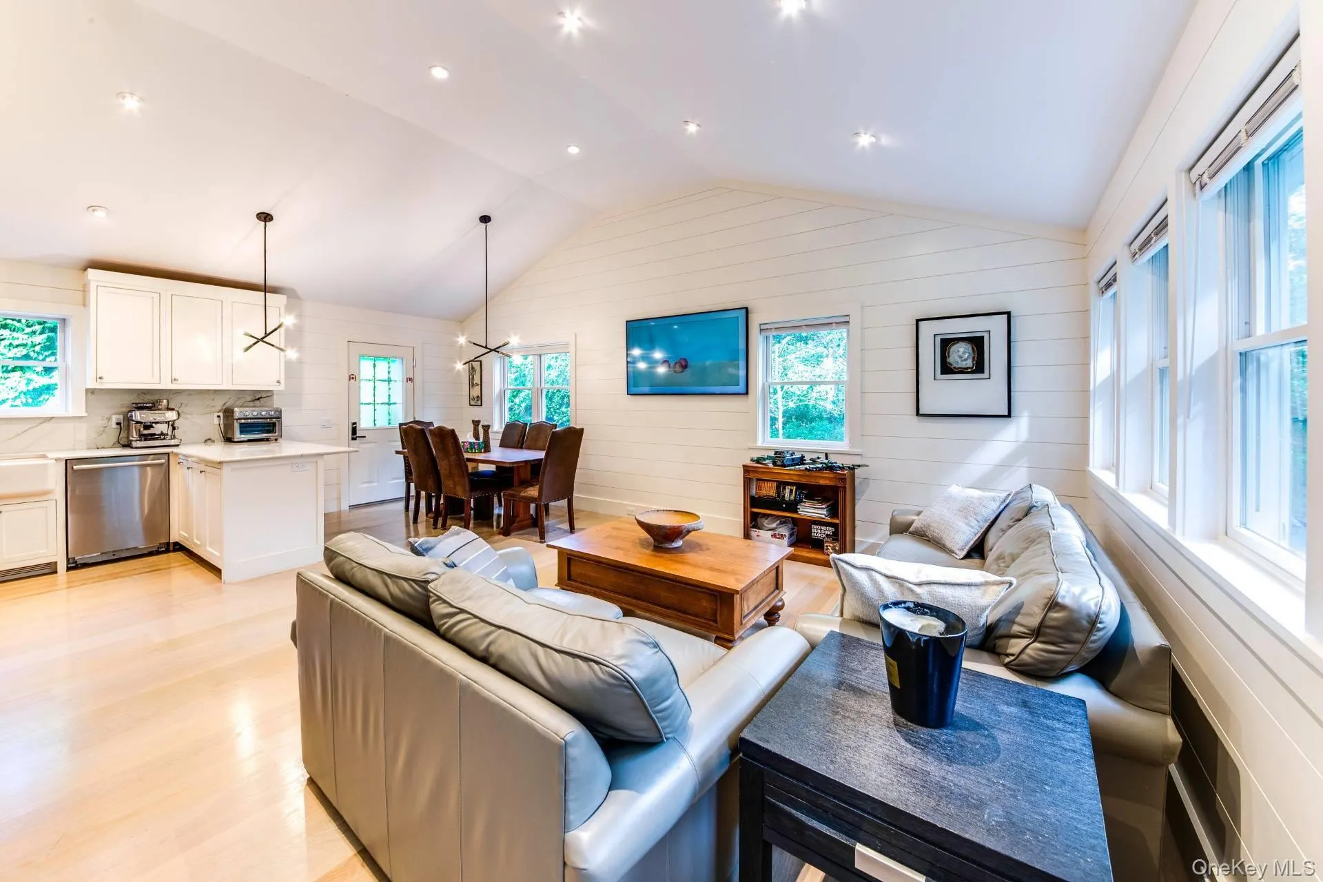 66 Crystal Drive, East Hampton, NY, 2 Bedrooms Bedrooms, 4 Rooms Rooms,2 BathroomsBathrooms,Residential,For Rent,Crystal,0,1058135 66 Crystal Drive, East Hampton, NY, 2 Bedrooms Bedrooms, 4 Rooms Rooms,2 BathroomsBathrooms,Residential,For Rent,Crystal,0,1058135